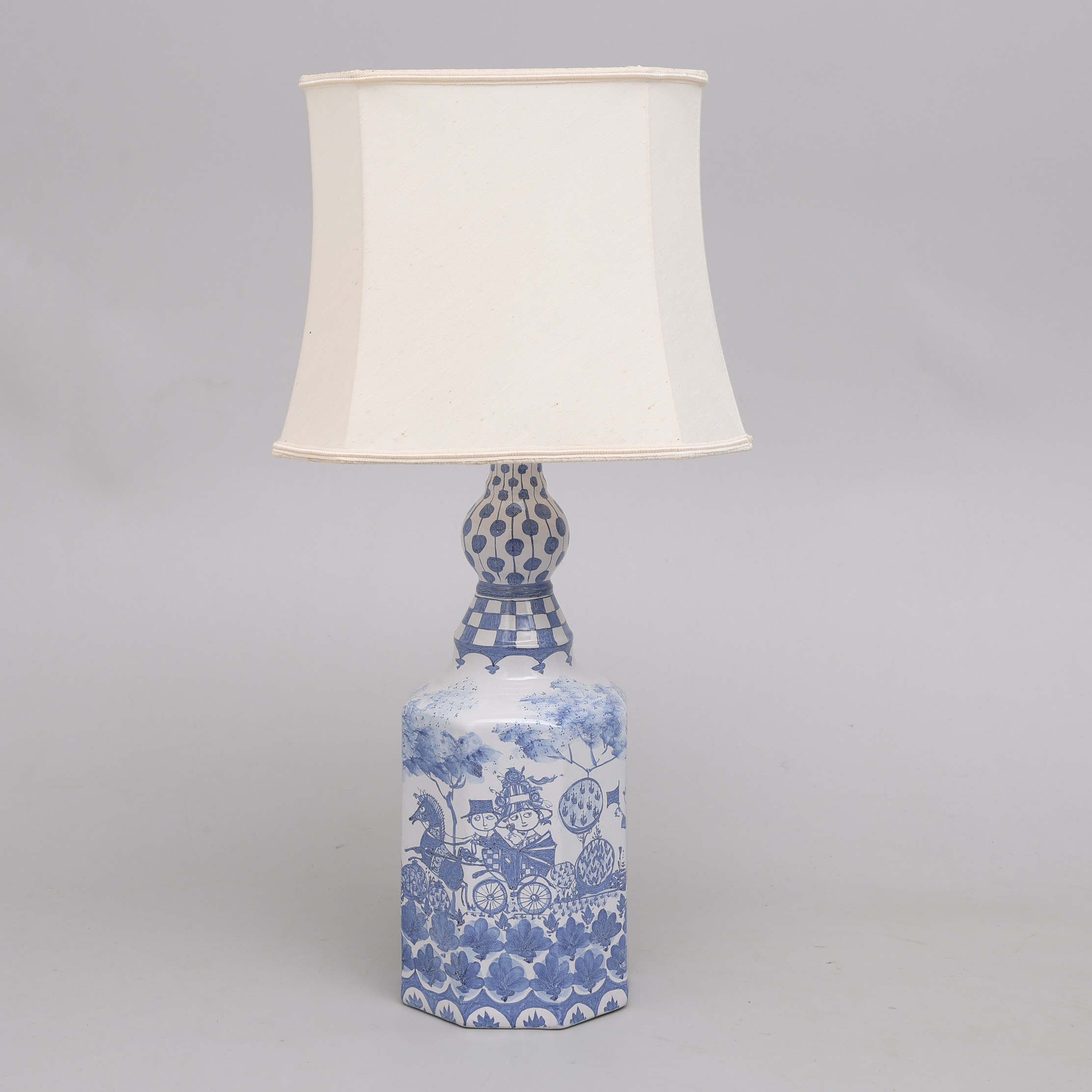 BJÖRN WIINBLAD. BORDSLAMPA, FAJANS, DANMARK, SIGNERAD & DATERAD -77.