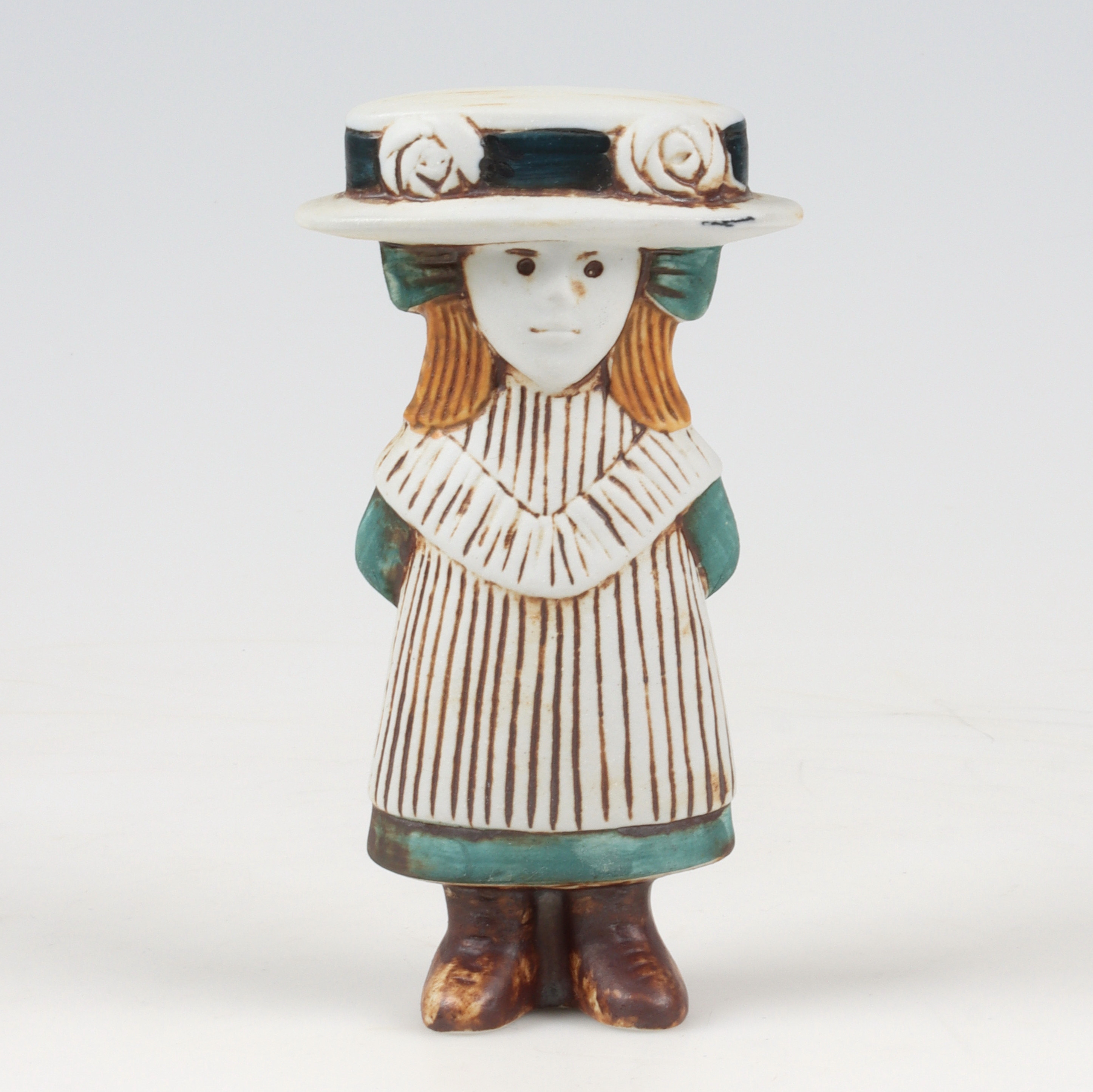 LISA LARSON. Figurin, stengods, "Julia", ur serien sekelskifte, Gustavsberg.