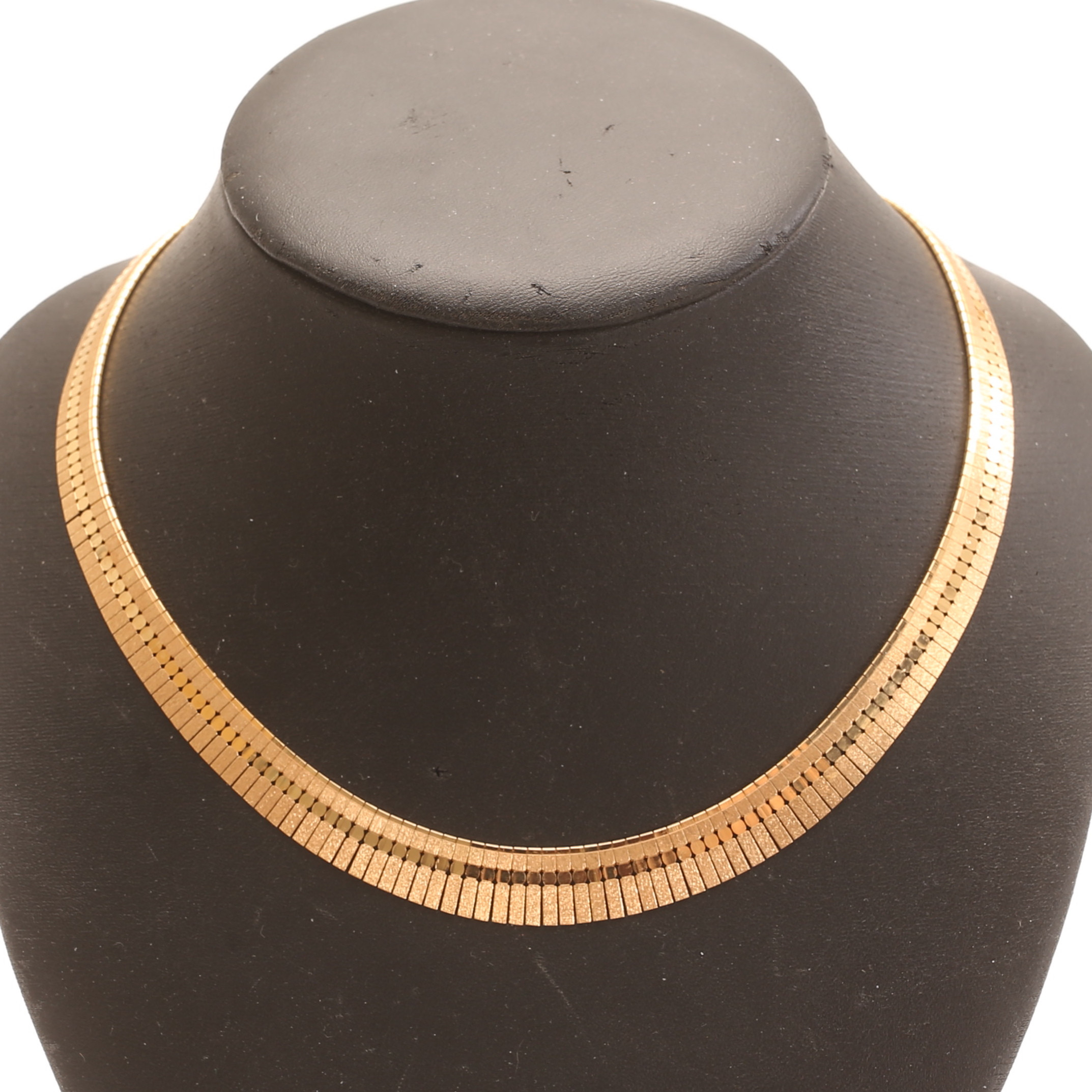 COLLIER, 18 k guld.