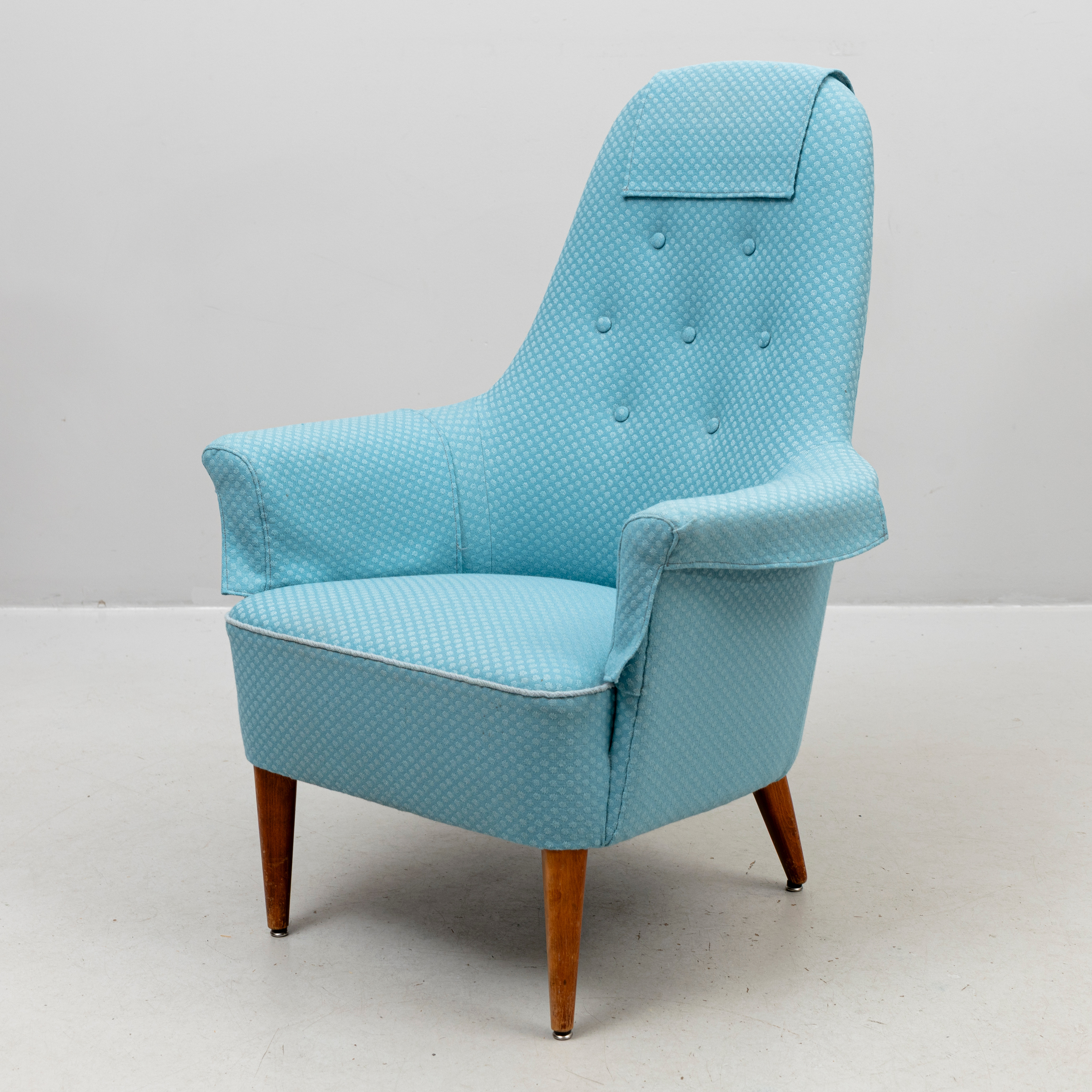 FÅTÖLJ, textilklädd, troligen NK, 1900-talets andra hälft.