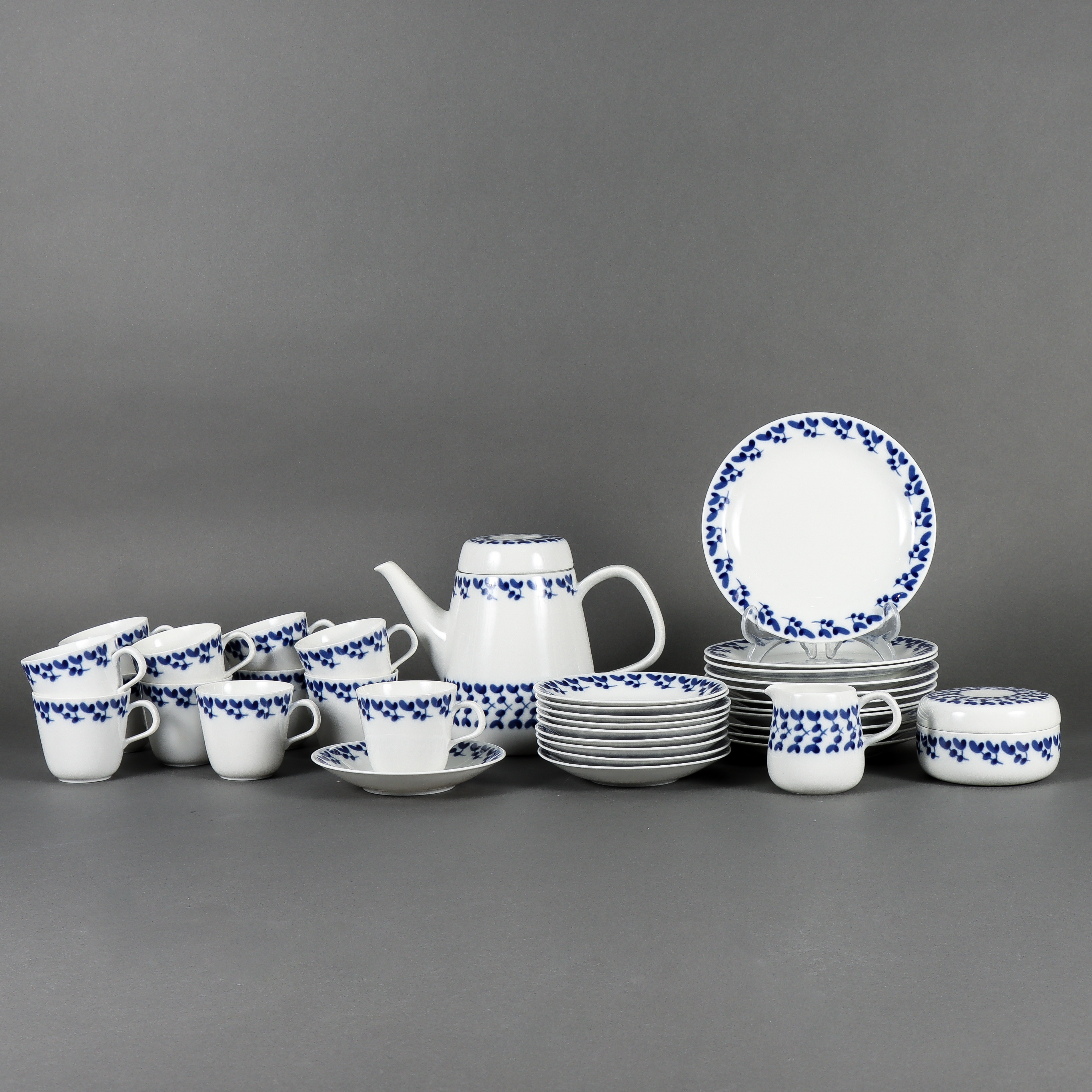 CARL-HARRY STÅLHANE. Kaffeservis "Swedish Blue", Rörstrand, för 12 personer.