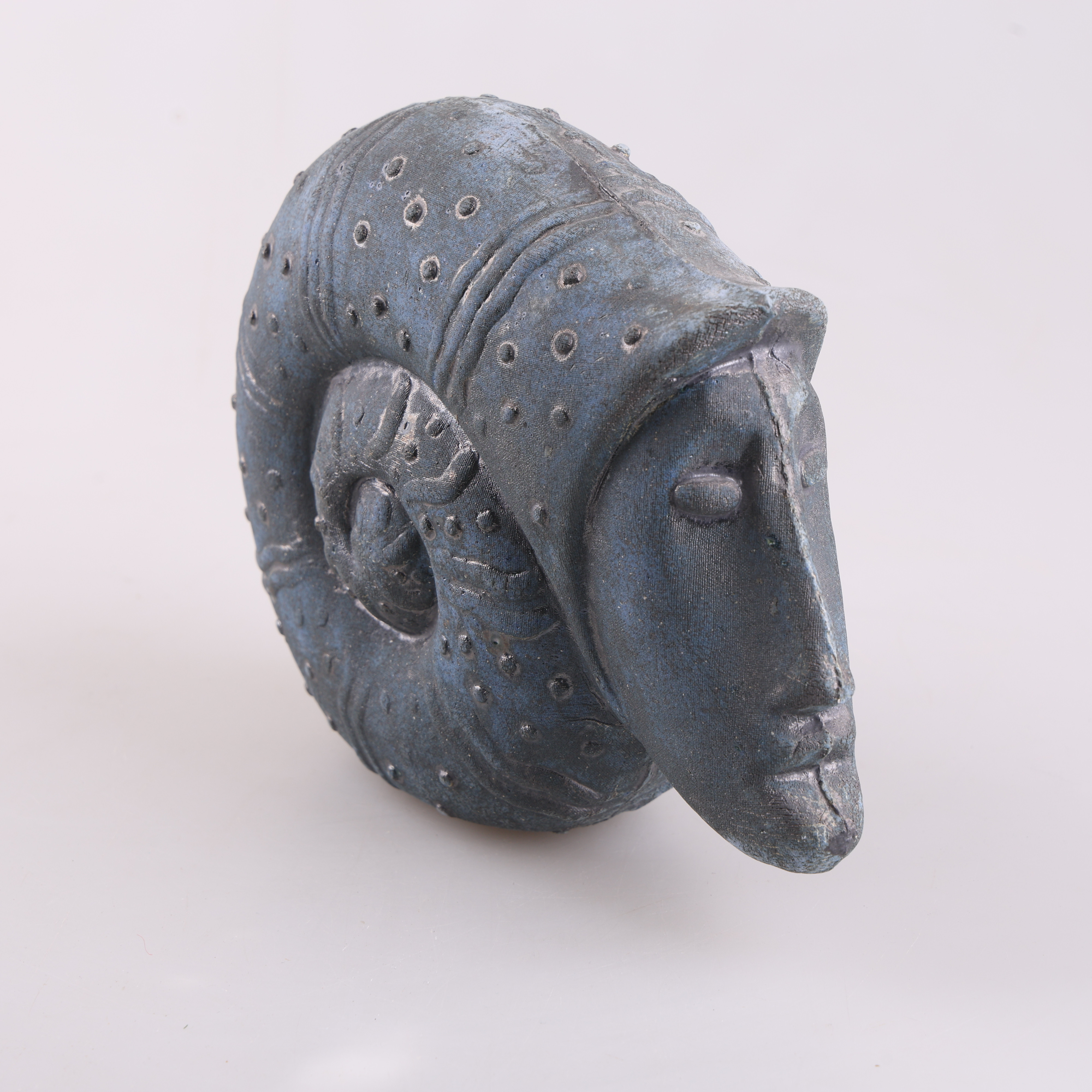 OLGA BELOUSSOVA. SKULPTUR, metall, "Private life", signerad samt daterad 2020.