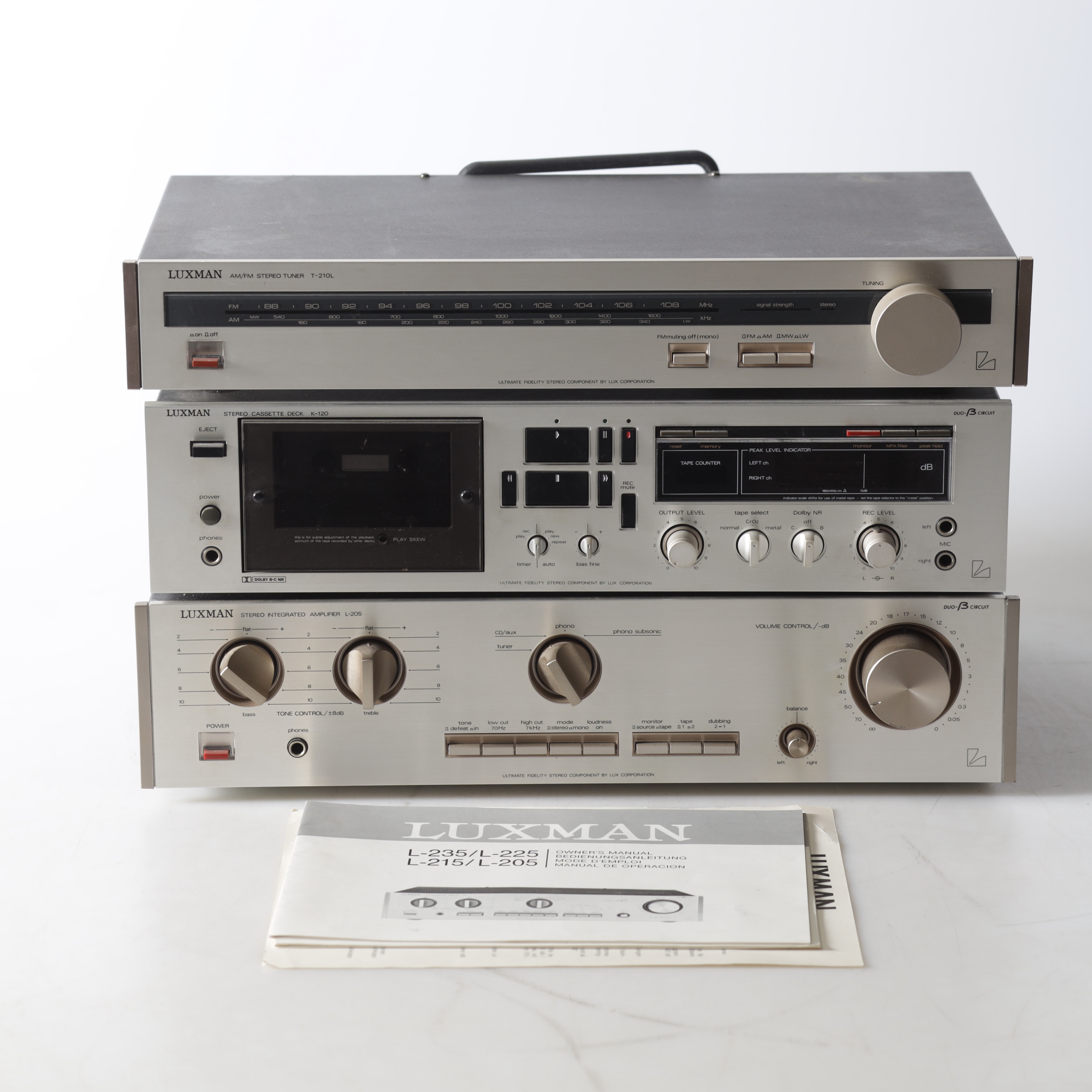 RADIO, förstärkare samt kassettspelare Luxman.