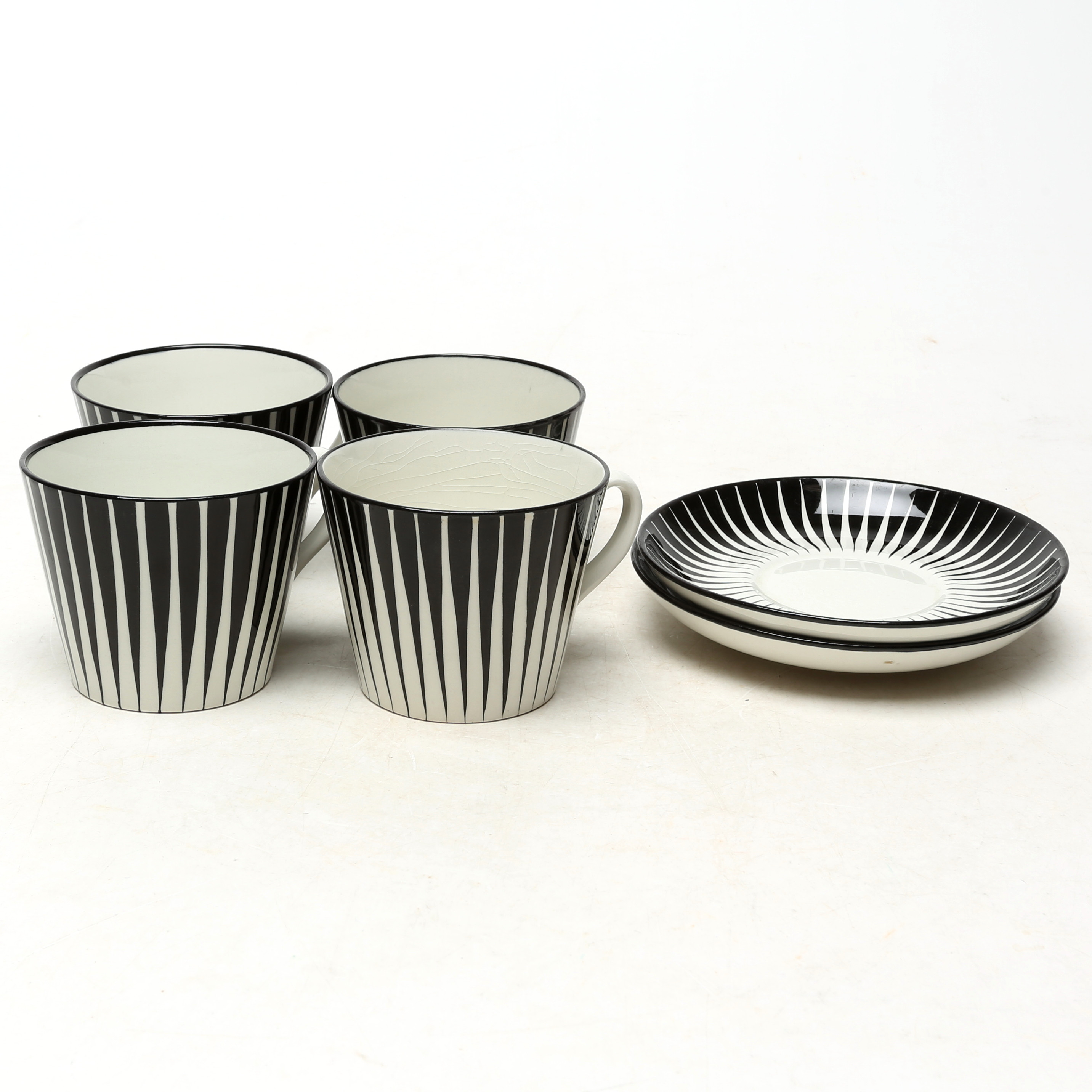 KOPPAR 4 st, med fat 2 st, Upsala- Ekeby "Zebra".