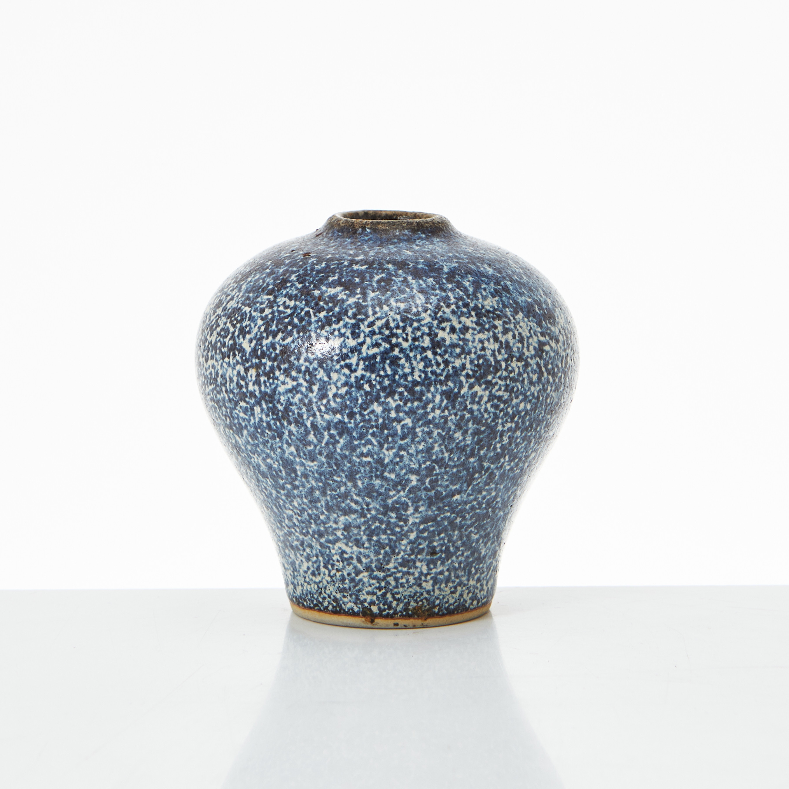 NILS THORSSON. (Sverige/Danmark, 1898-1975). Miniatyrvas, stengods, Royal Copenhagen, Danmark.