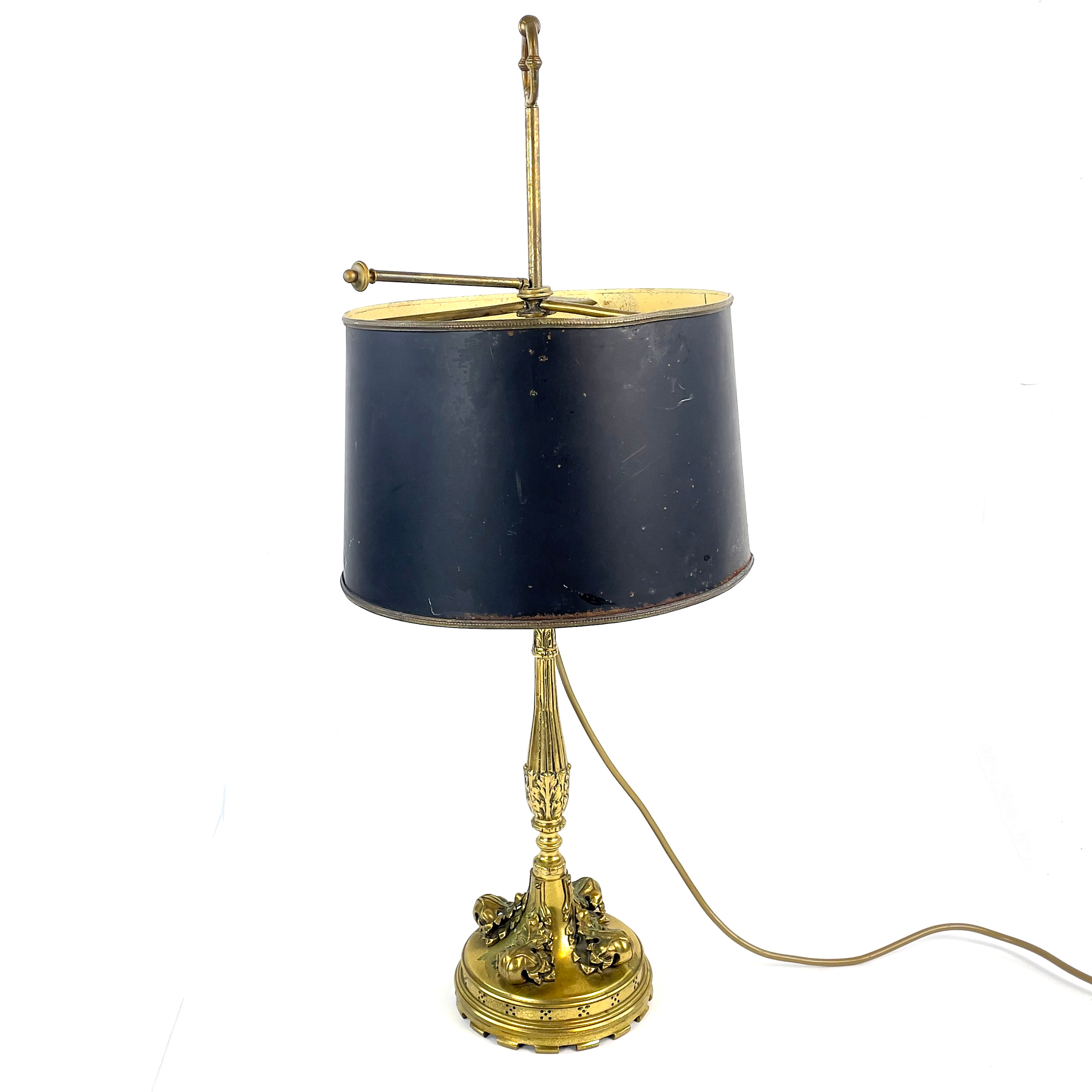 BORDSLAMPA. Bouillotte-modell, förgylld metall, 1900-tal.