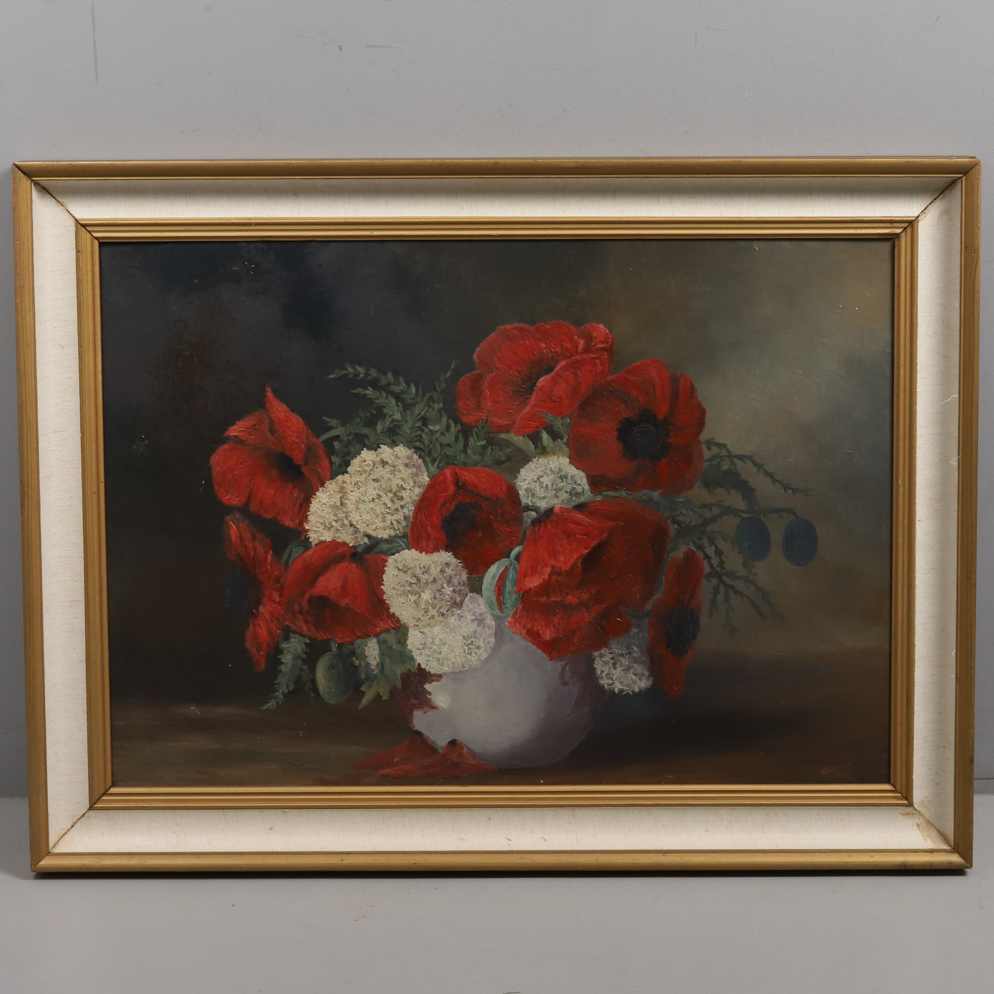 OIDENTIFIERAD KONSTNÄR. Olja på pannå. "Blomsterstilleben", signerad W. Schinke.