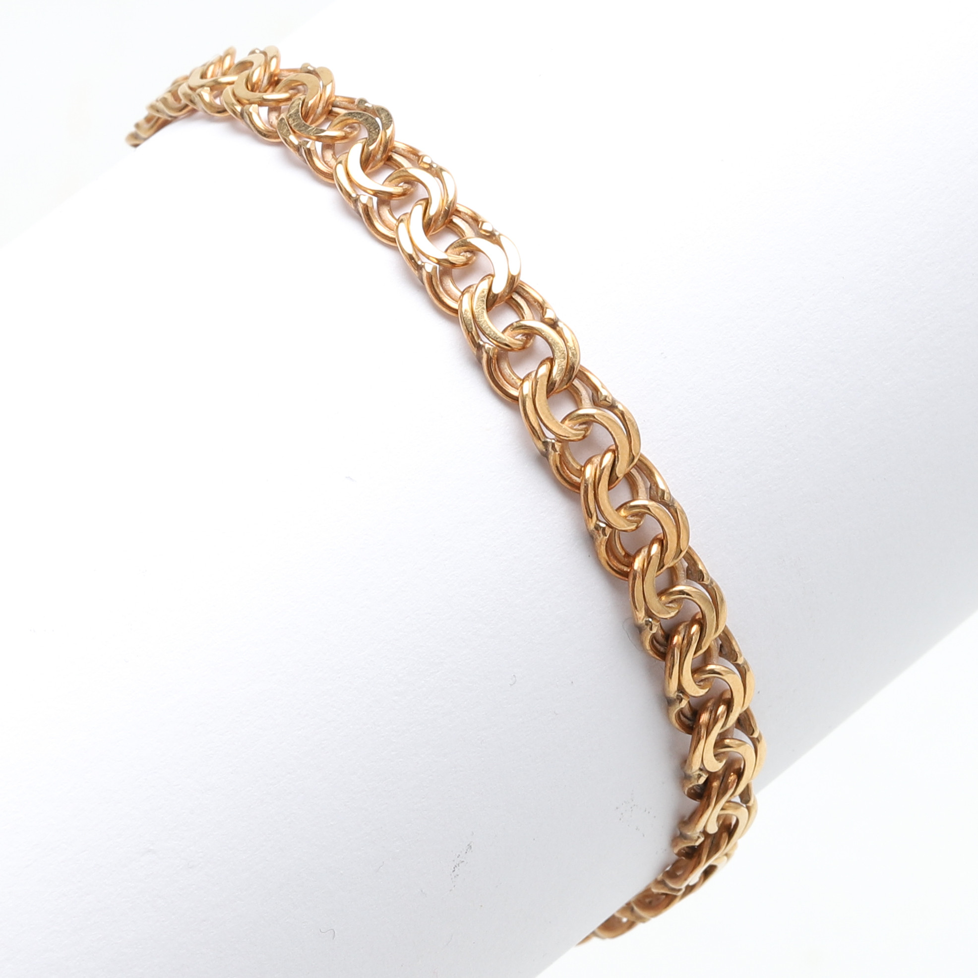 ARMBAND, 18 k guld. Bismarck. Svenska stämplar. Vikt ca 11 gram.