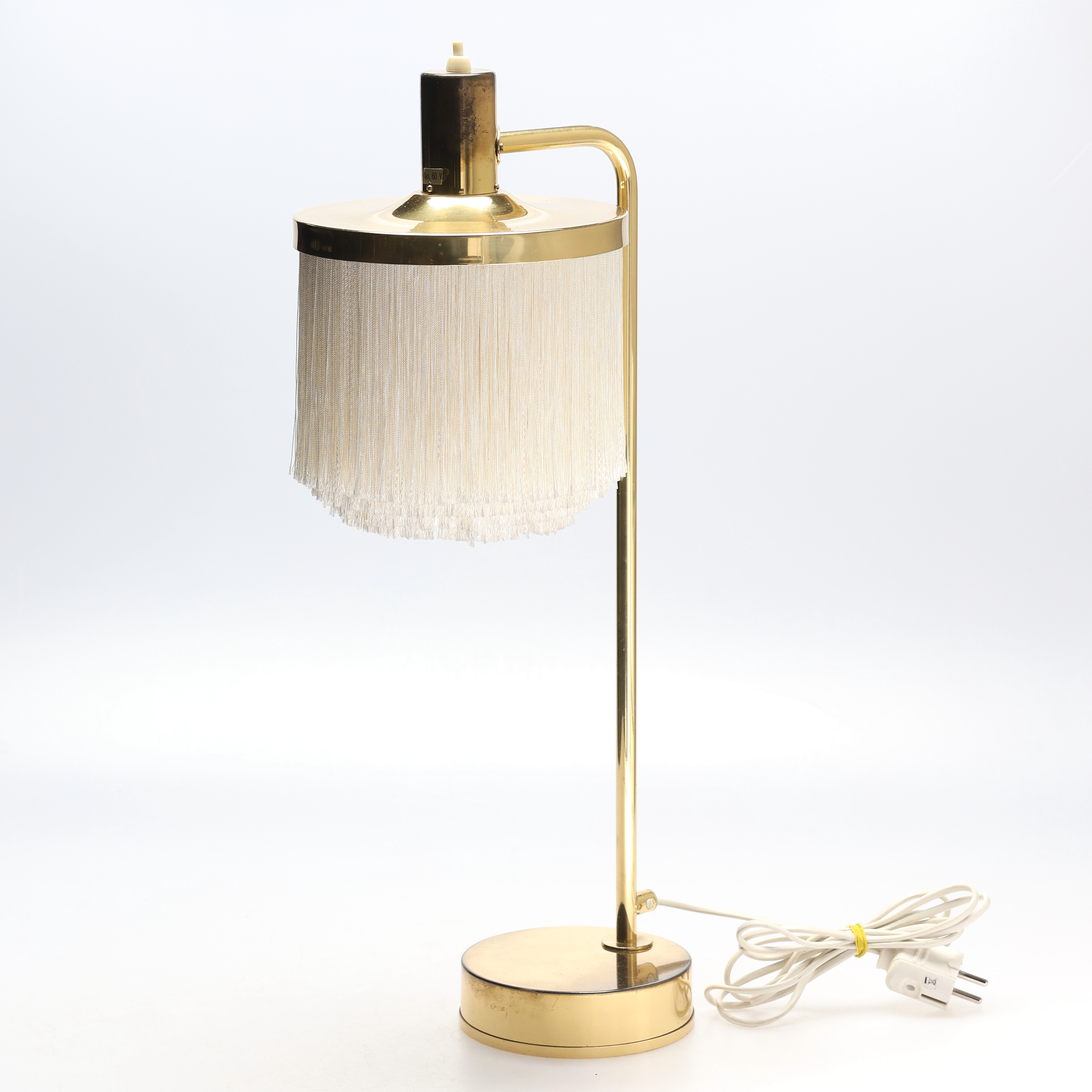 HANS. HANS-AGNE JAKOBSSON. BORDSLAMPA, modell B 140, Markaryd, ( 2019-2009 ).