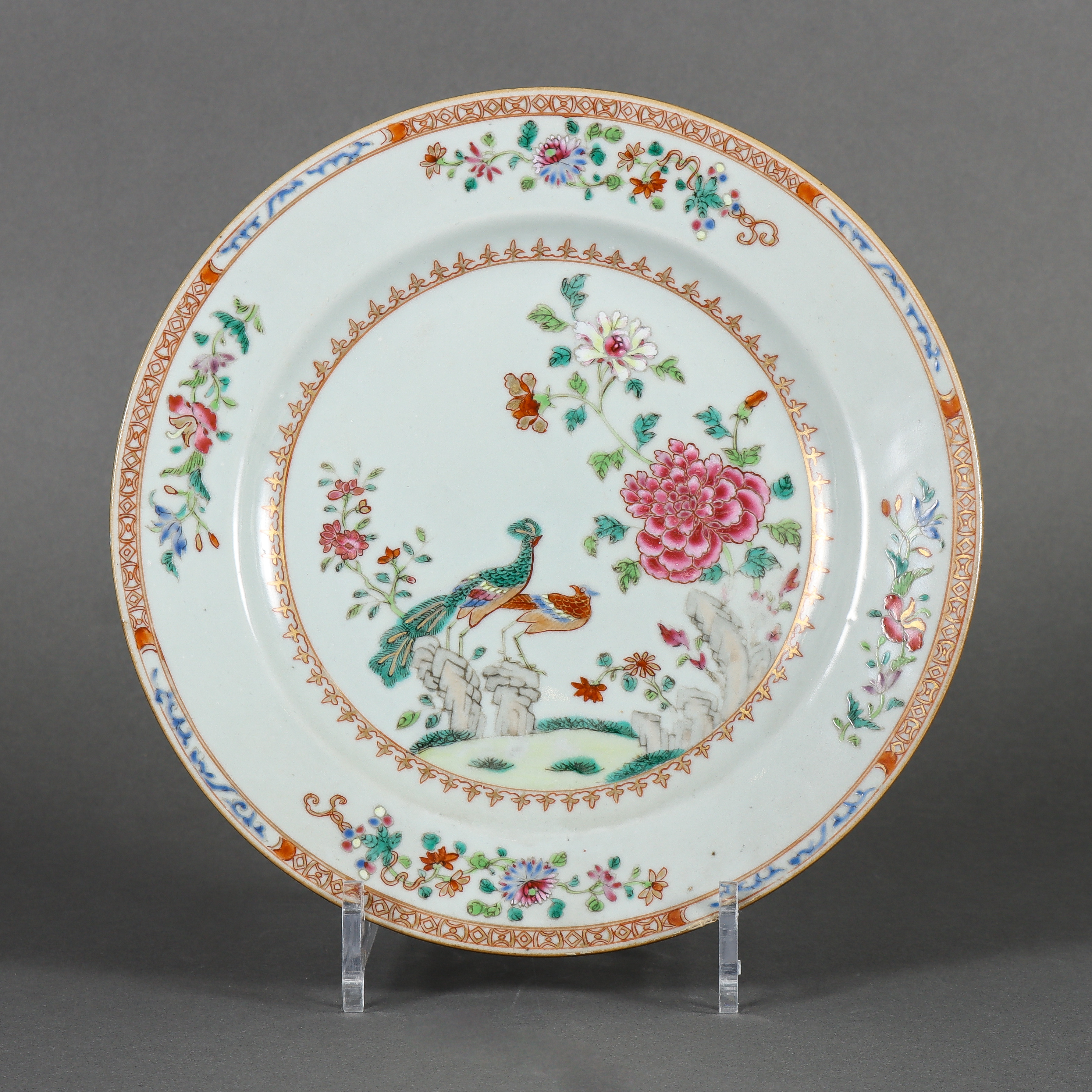 TALLRIK, porslin, "Double Peacock" famille rose, Kina, Qianlong (1736-95).