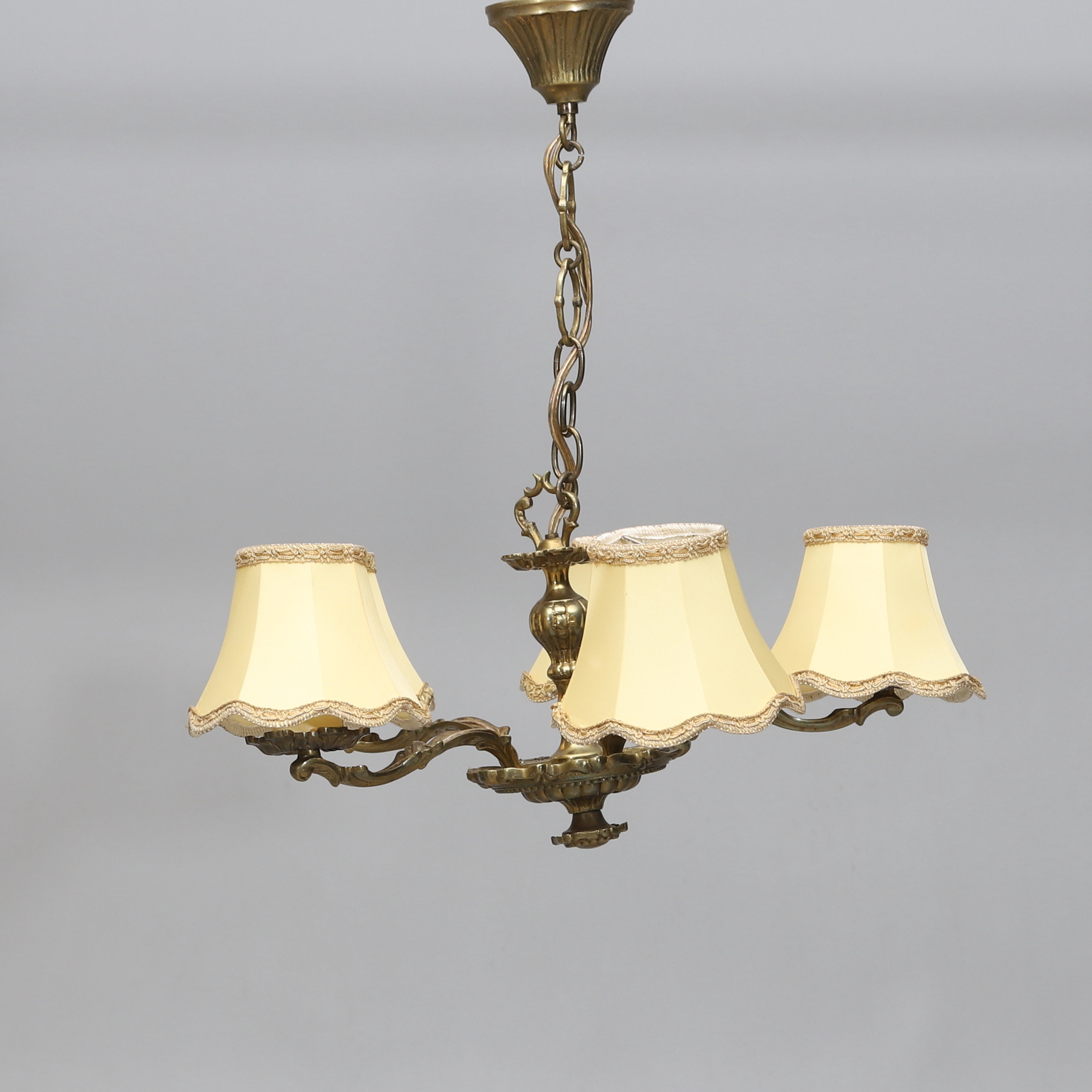 TAKLAMPA, mässing, 1900-tal.