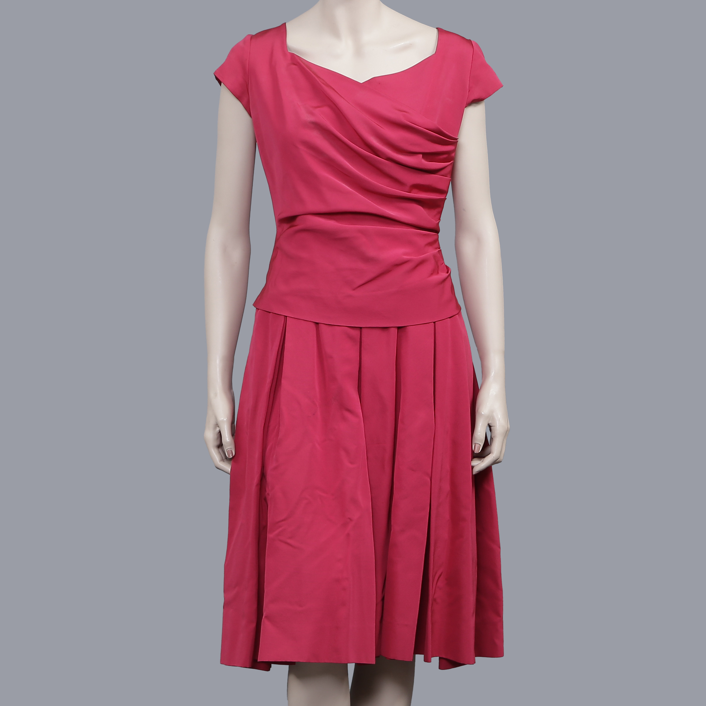 BELMODE STOCKHOLM, CERISE KLÄNNING, 1950-TAL.