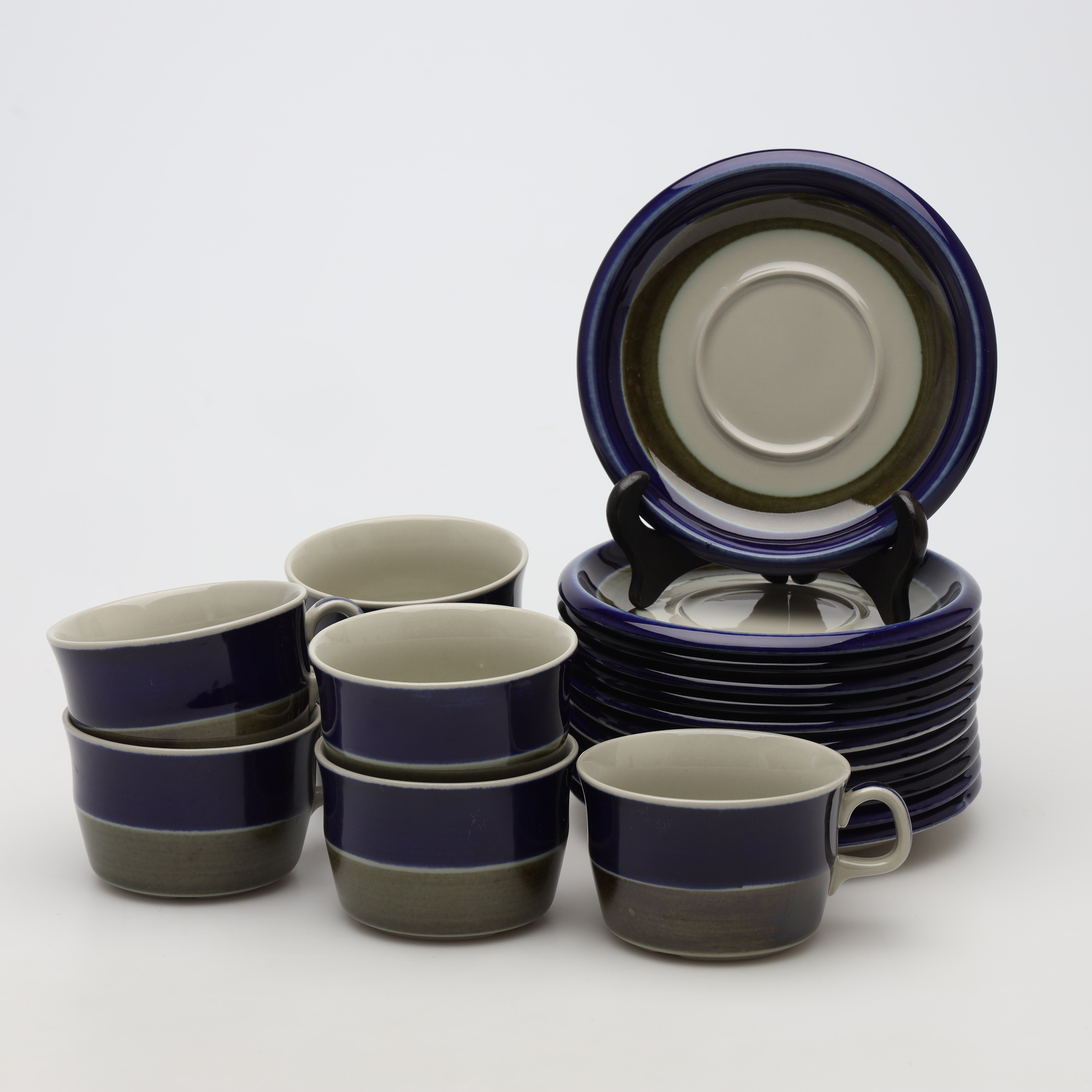 MARIANNE WESTMAN. KAFFESERVISDELAR, 19 stycken, "Elisabeth", keramik, Rörstrand.