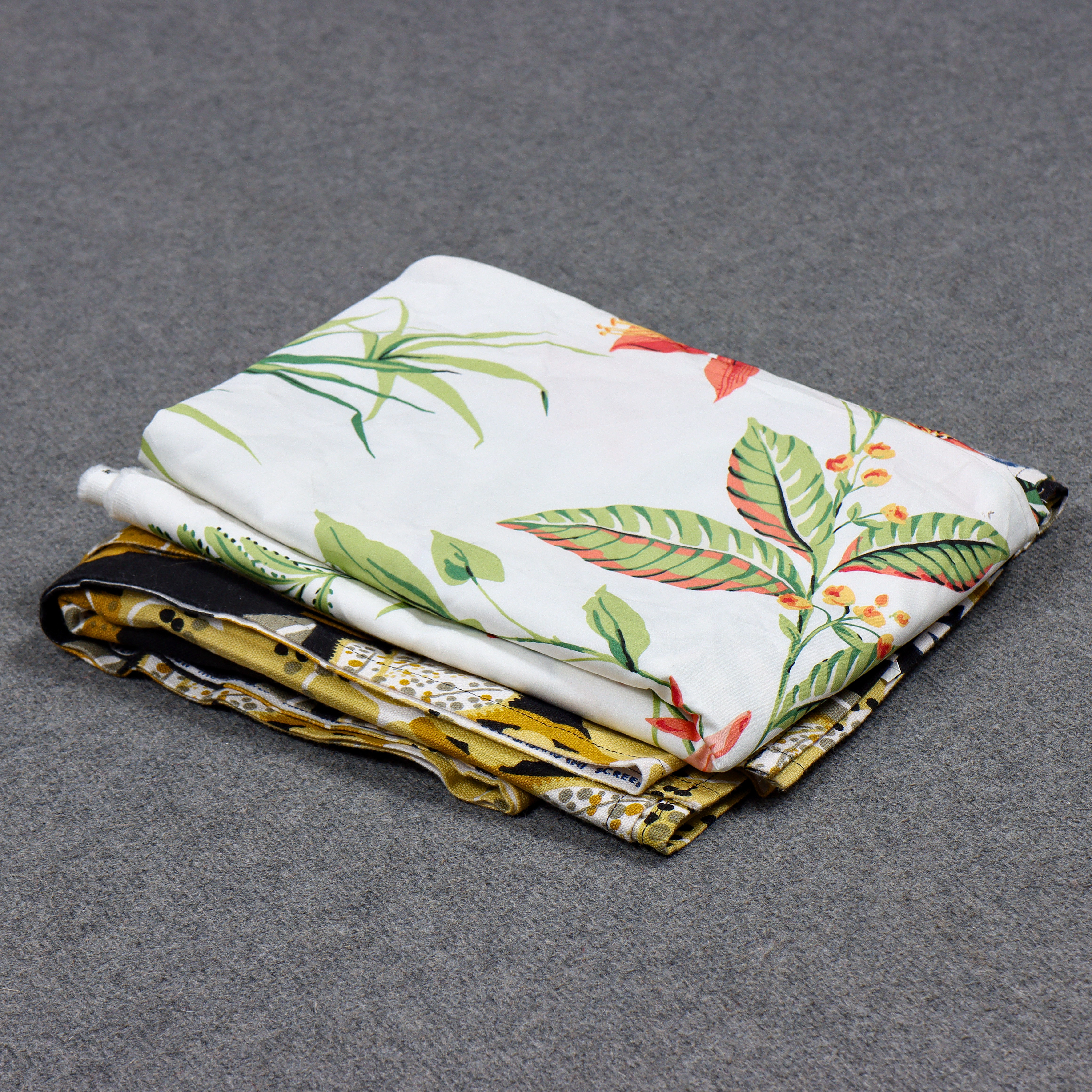 PARET DEKORATIVA TYGER, 5TH AVENUE DESIGN INC & THIBAUT "FLAMINGO BAY", U.S.A AMERICA.
