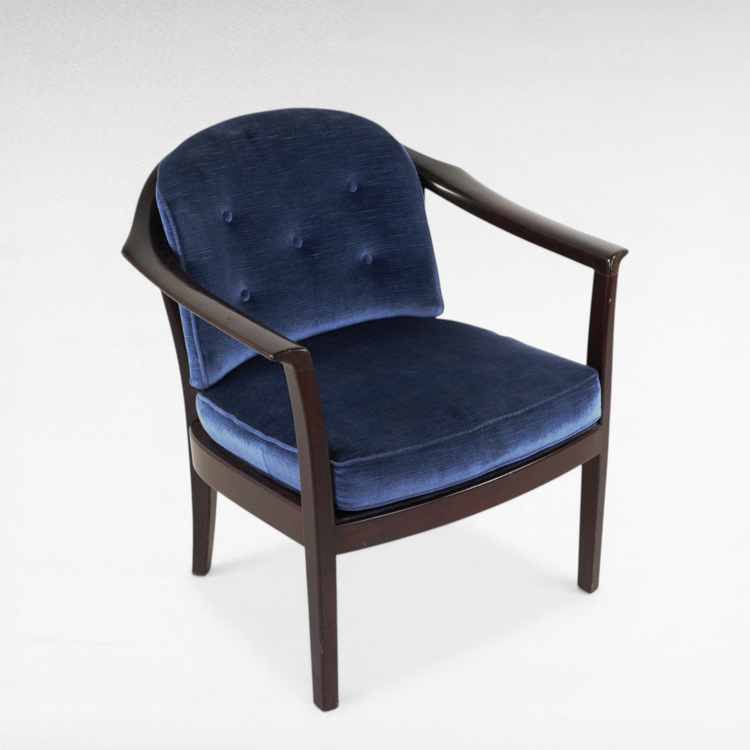 SYLVE STENQVIST. Karmstol, "Classic", mörkbetsat trä, lös sitt- & ryggkudde klädd i blå sammet, OPE möbler.