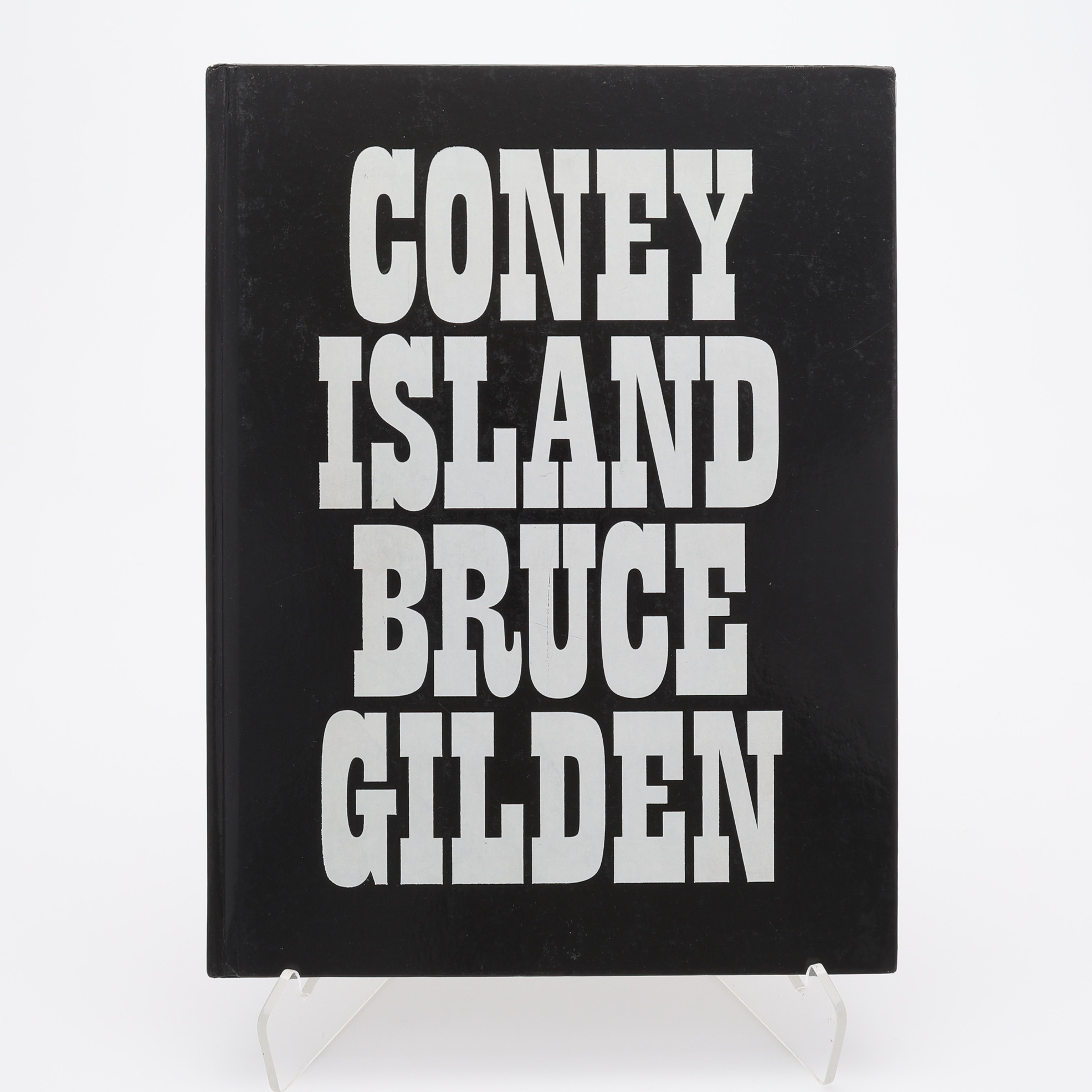 FOTO. DEN AMERIKANSKE FOTOGRAFEN BRUCE GILDENS "CONEY ISLAND" I FÖRSTA UPPLAGAN, 2002.