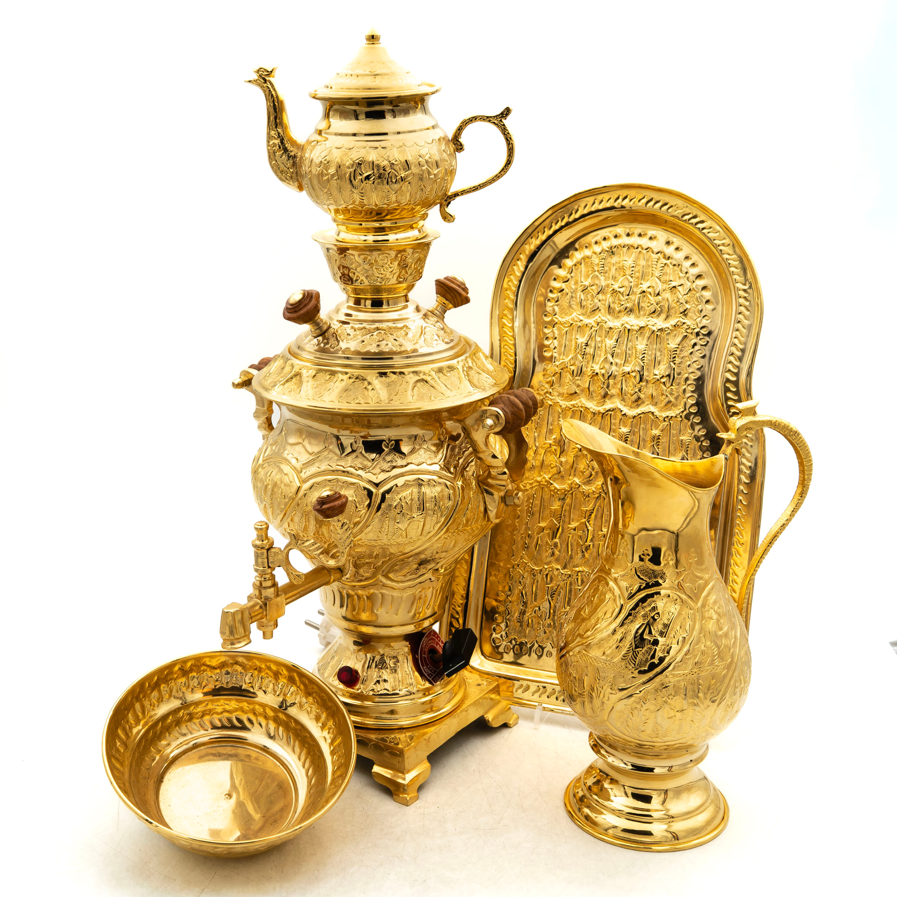 SAMOVAR & TILLBEHÖR, 5 delar, förgylld-metall. Orientalisk, Elektrifiera.