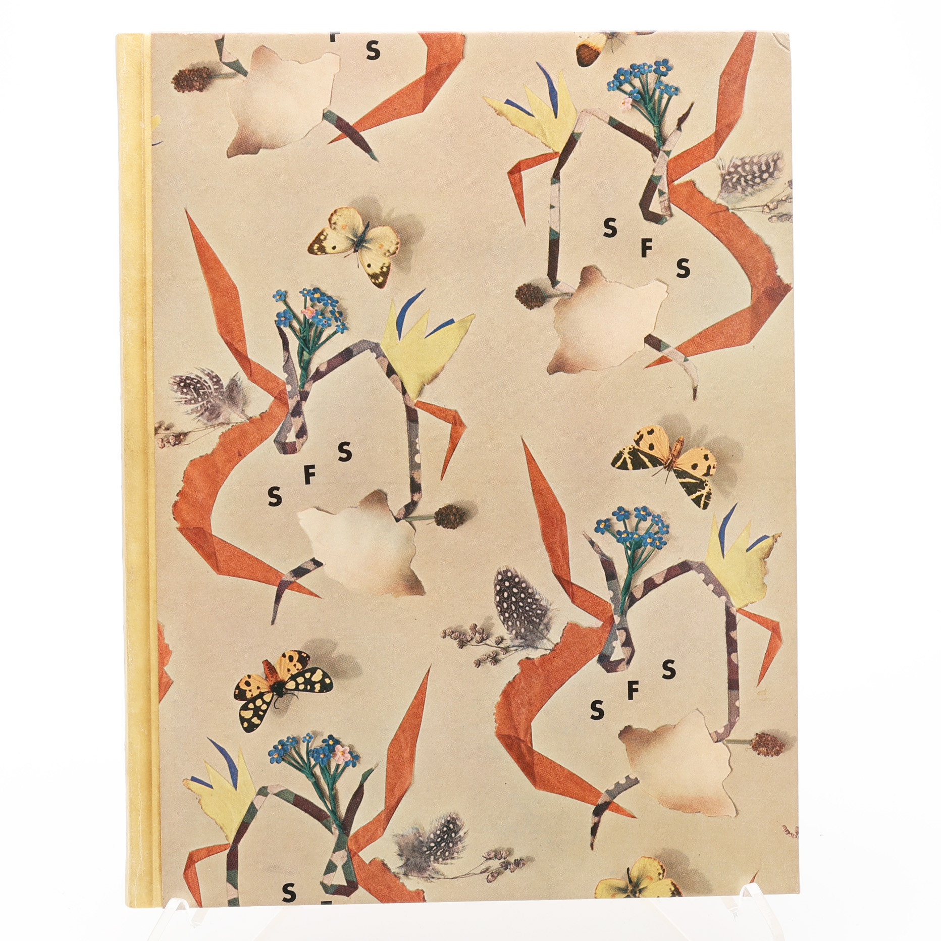 TEXTIL. TEXTIL MÖNSTERKOMPOSITION VID SLÖJDFÖRENINGENS SKOLA EFTER DAGMAR GUNDERSENS METODS 1944.