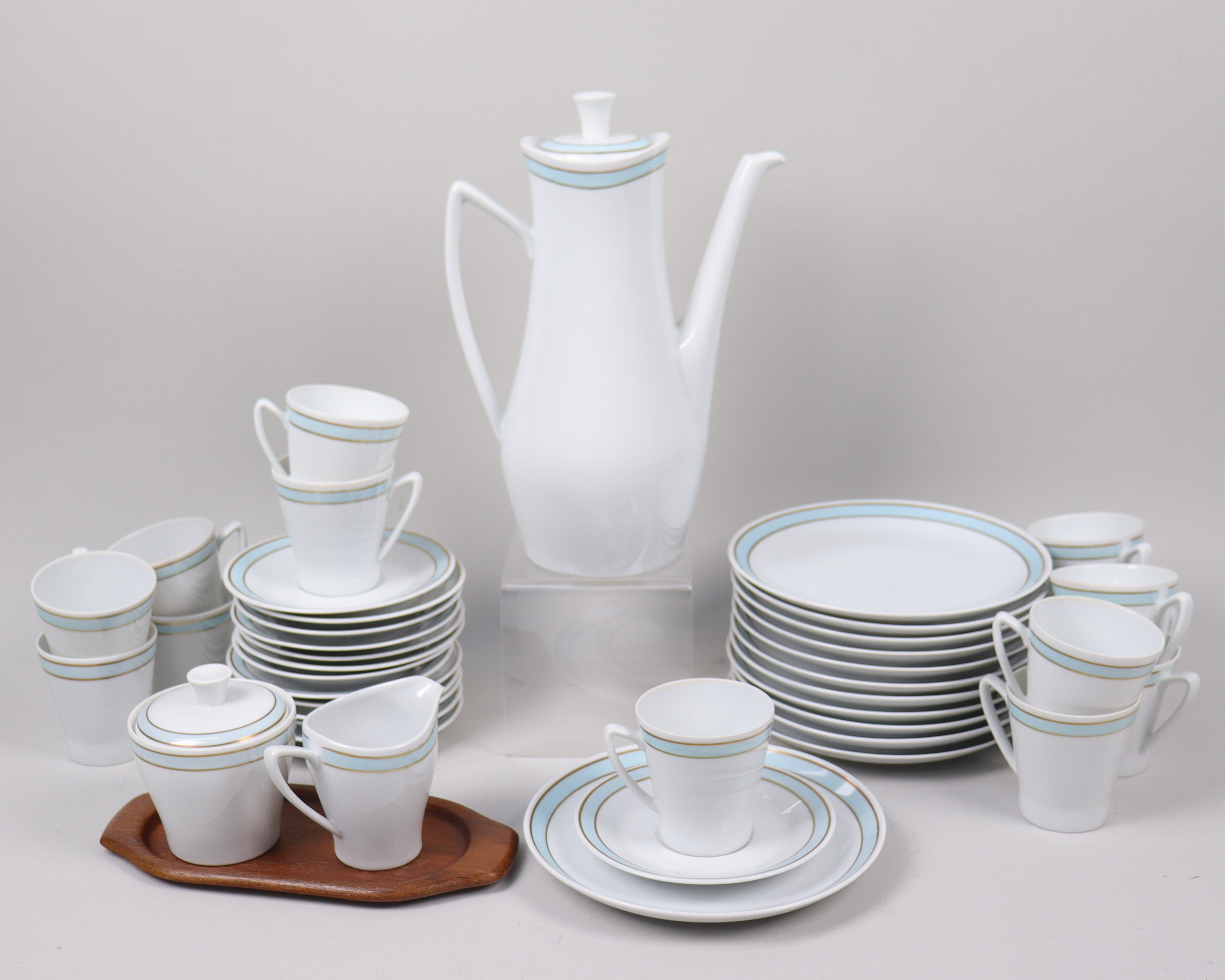 KAFFESERVIS, Karlskrona Porslinsfabrik, Upsala-Ekeby, 43 delar.