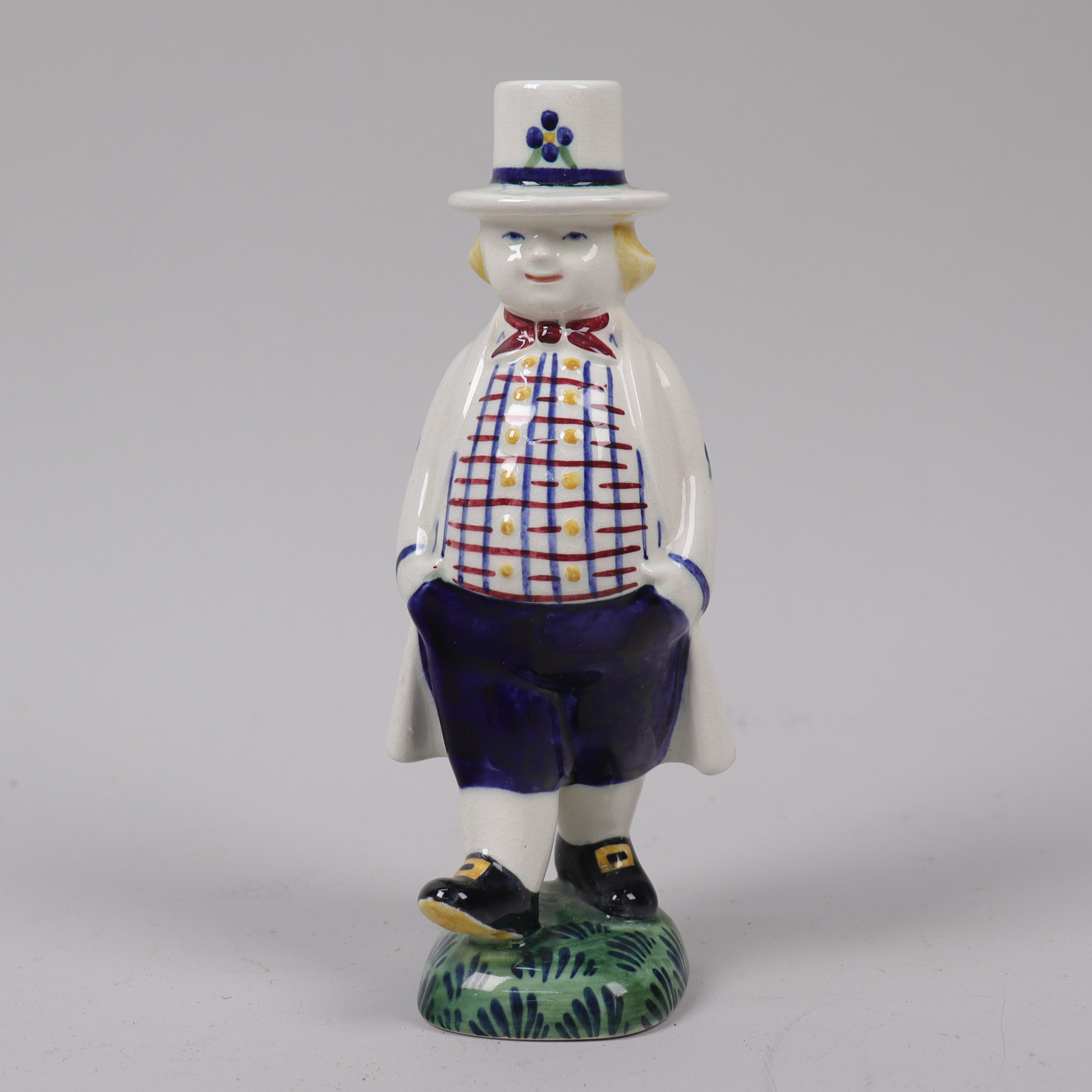 HERLUF JENSENIUS. Aluminia, Danmark, figurin "Børnehjælpsfigur" i fajans, Bondeknøs Hans 1948.