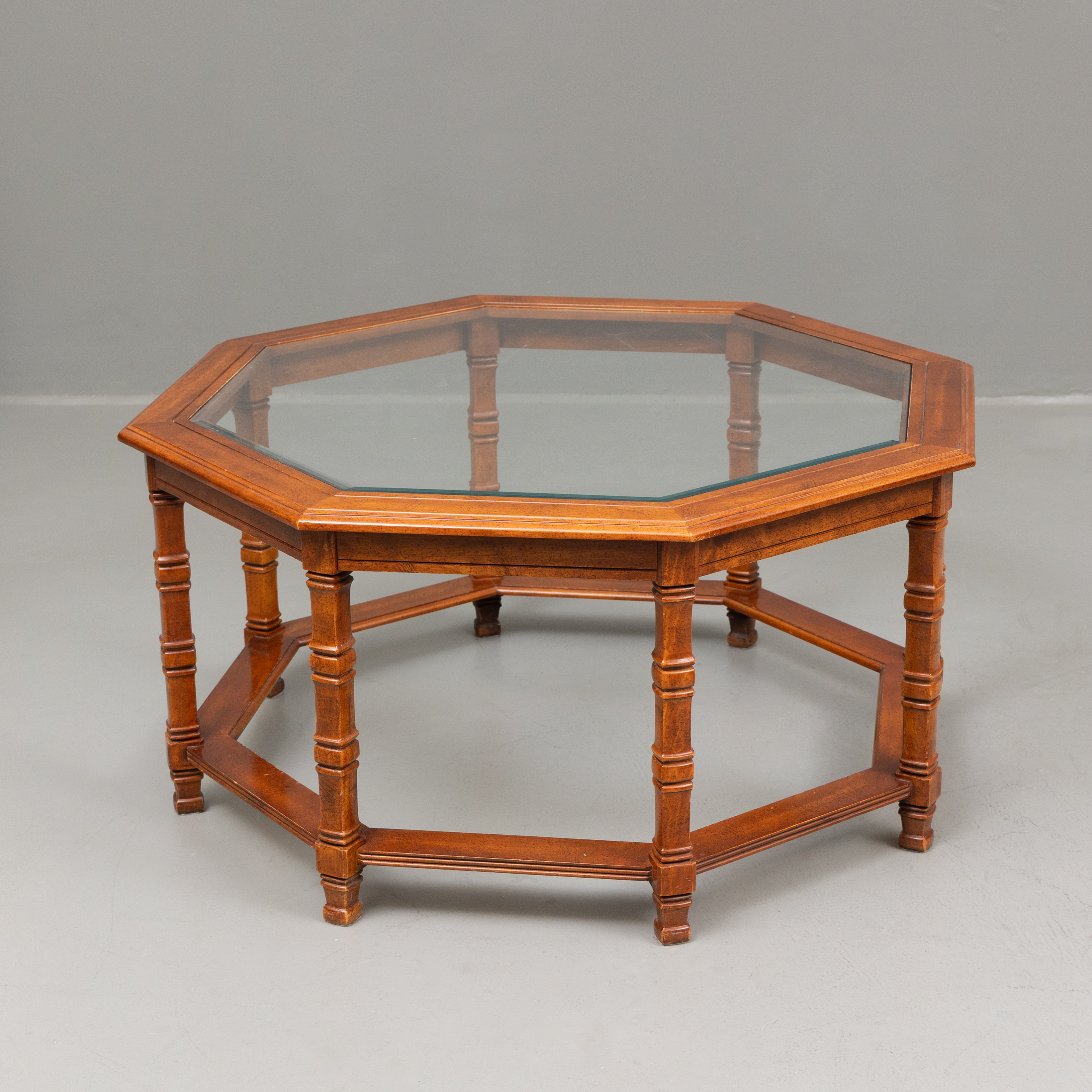 SOFFBORD, trä och glas, 1900-talets senare del.
