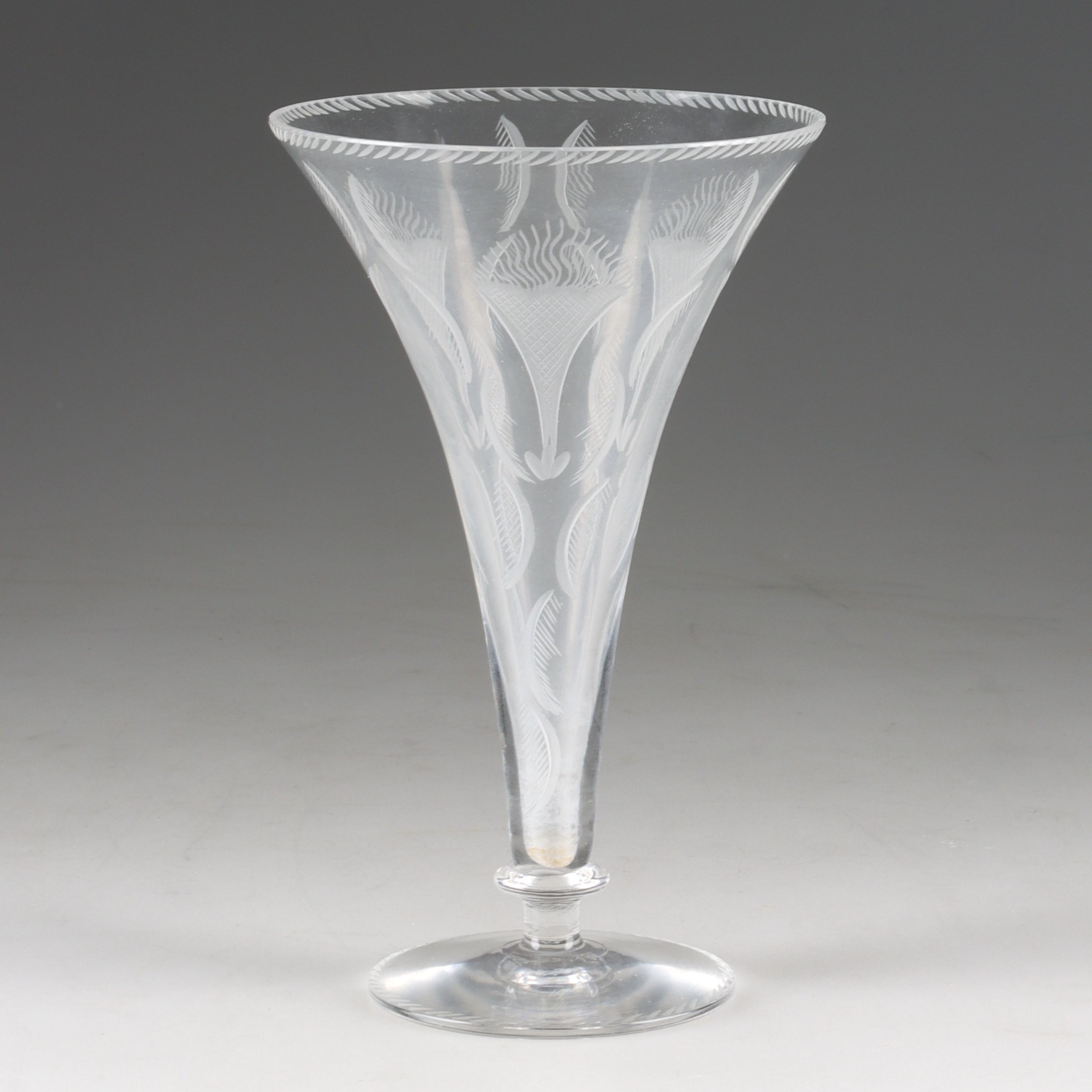 TRUMPETVAS, glas, 1920/30-tal.