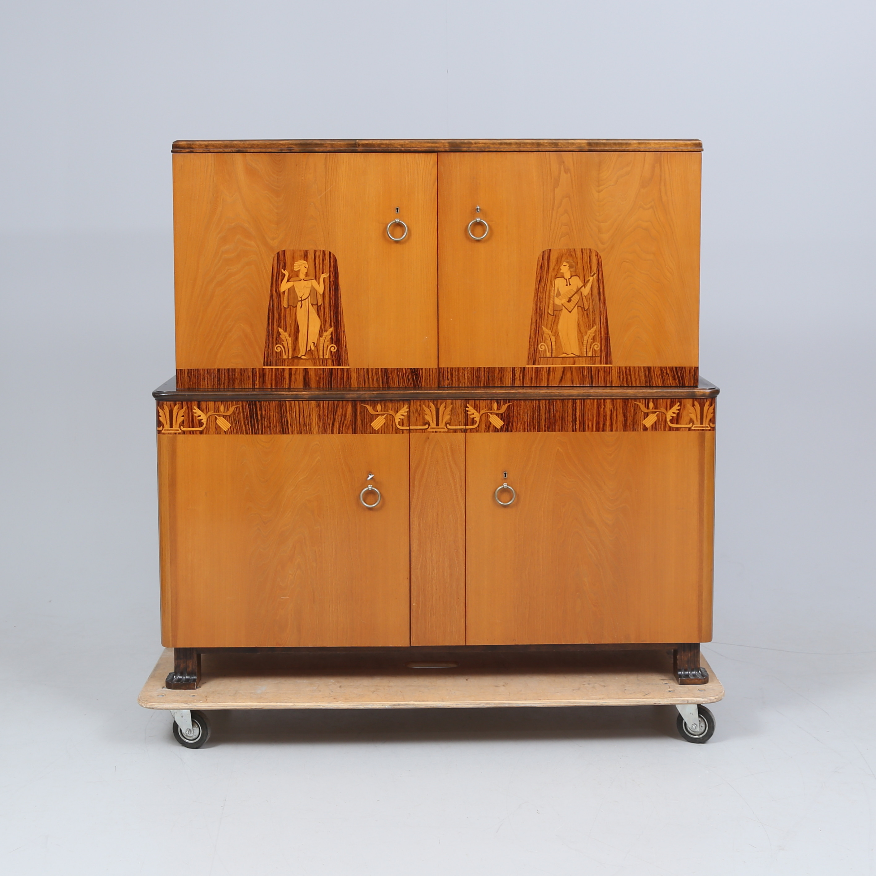 SKÅP, sannolikt Erik Chamberts, Swedish modern, 1930/40-tal.