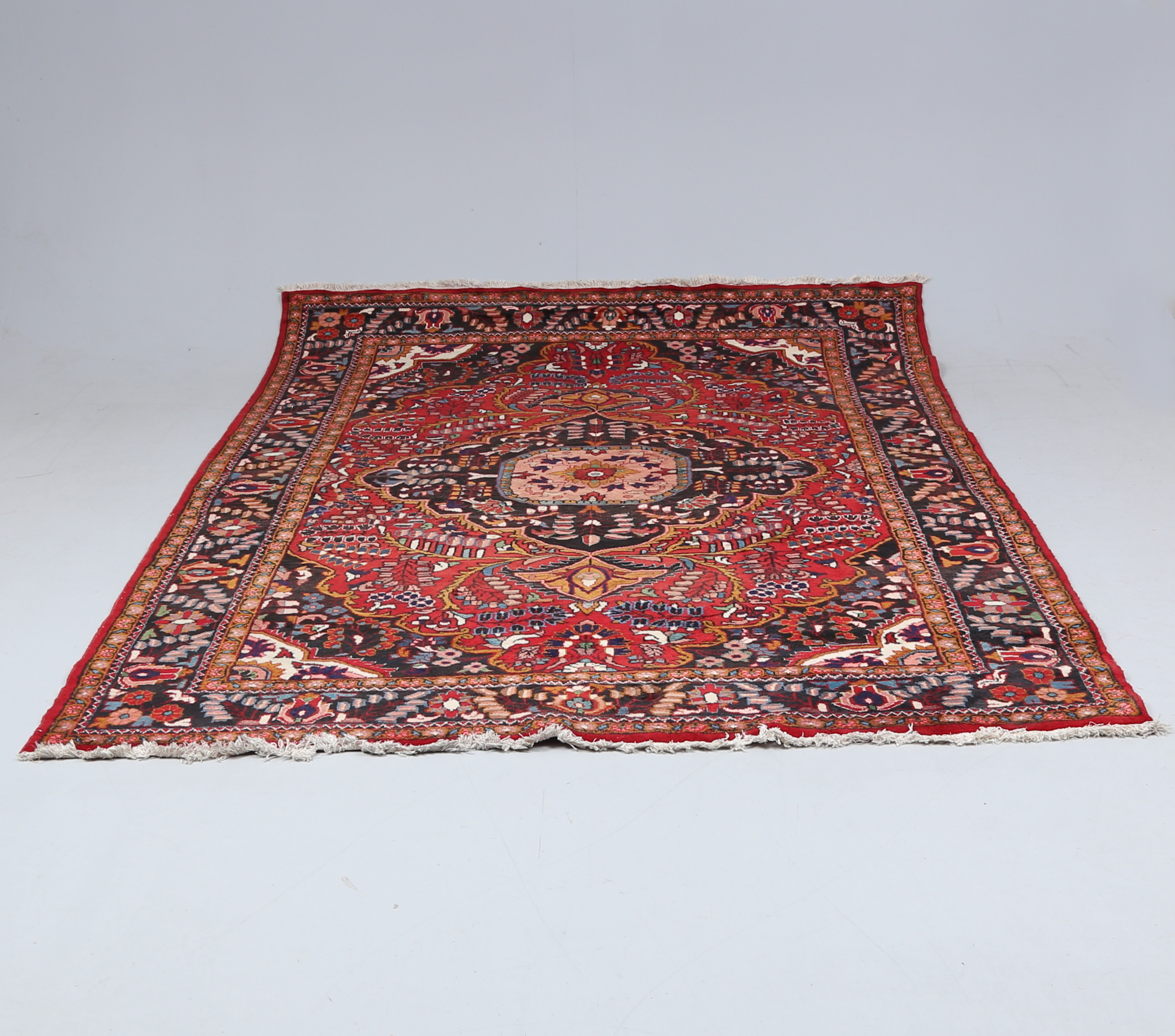 MATTA, orientalisk, 319x223 cm.