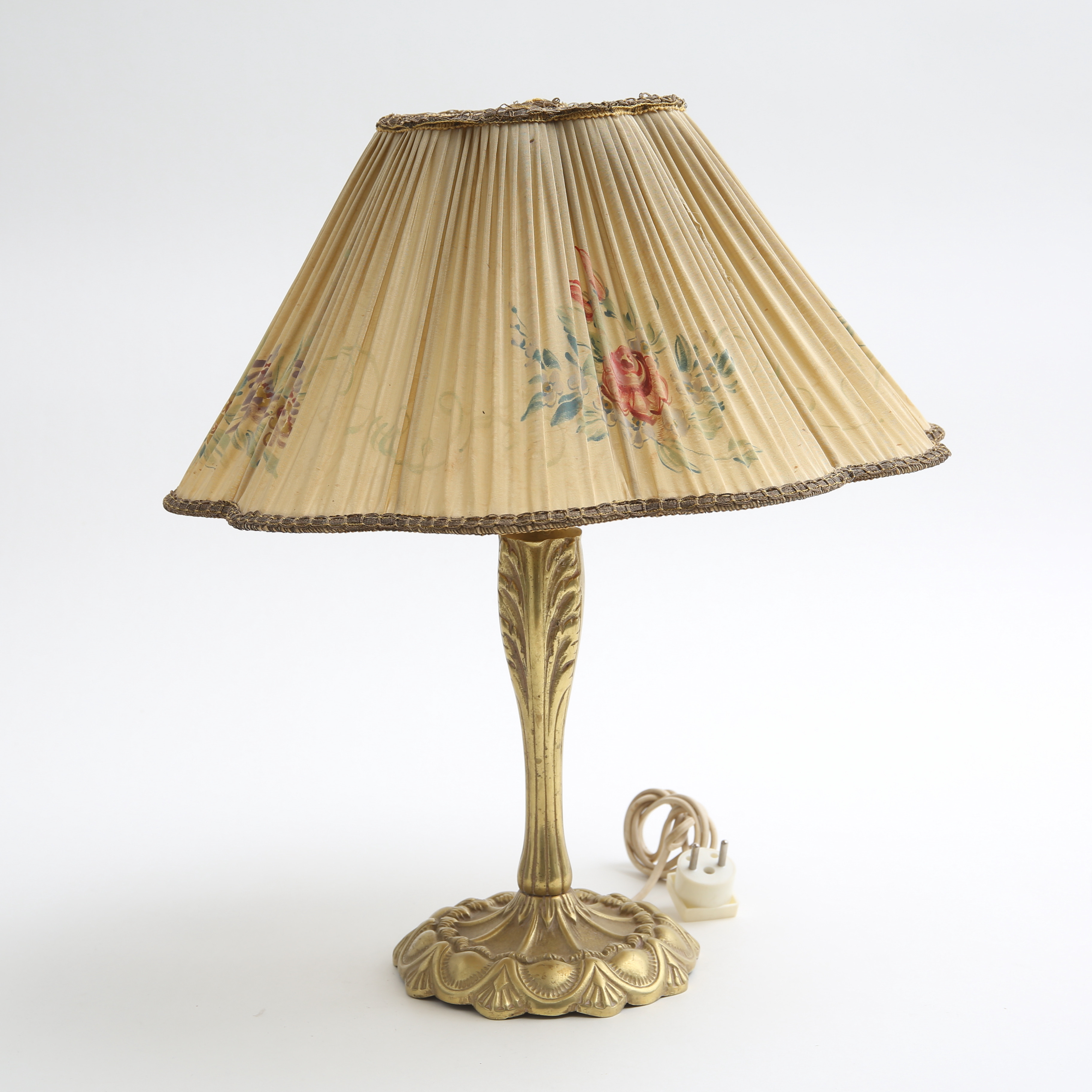BORDSLAMPA, gulmetall, 1900-tal.