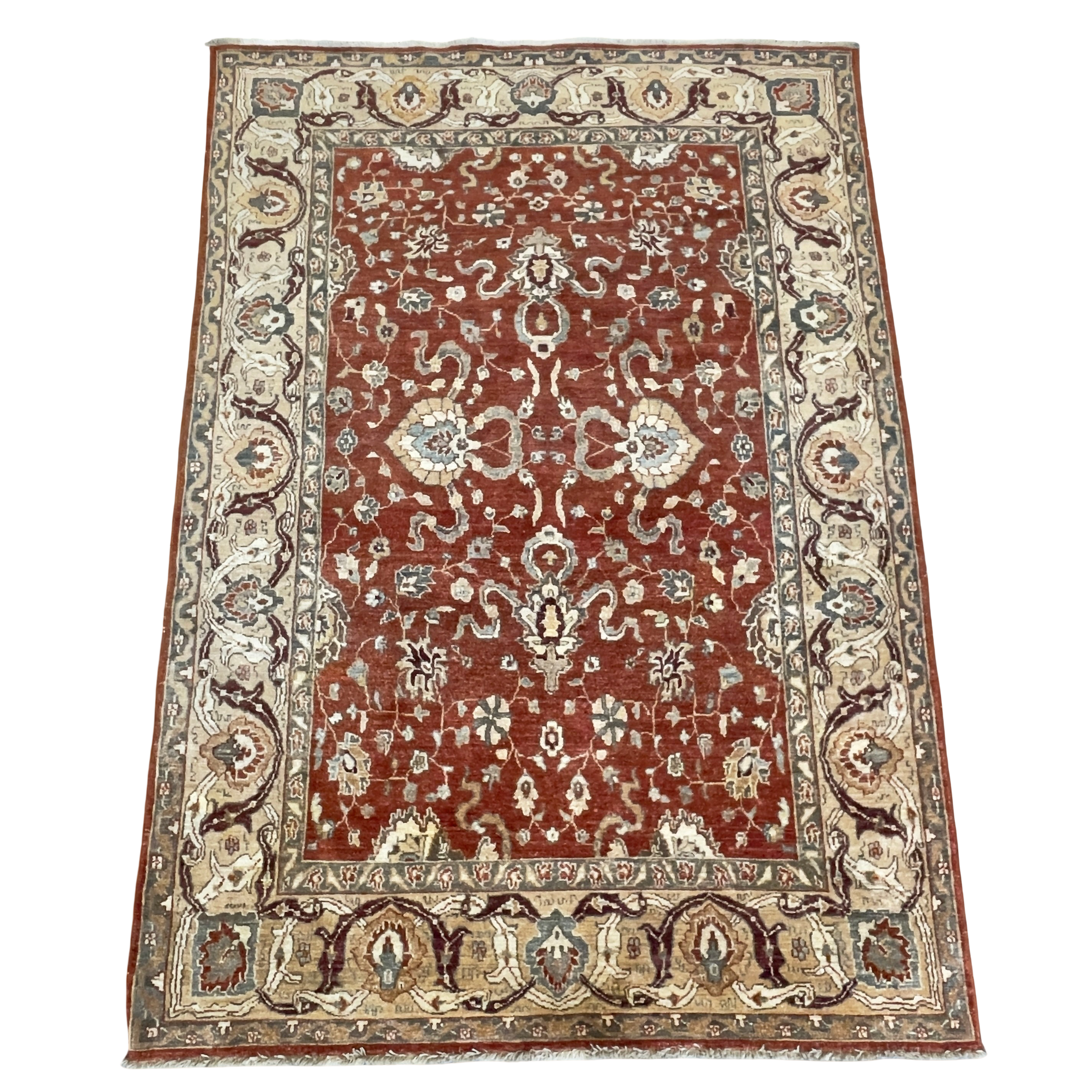 MATTA. Orientalisk, handknuten, ca 238x170 cm.