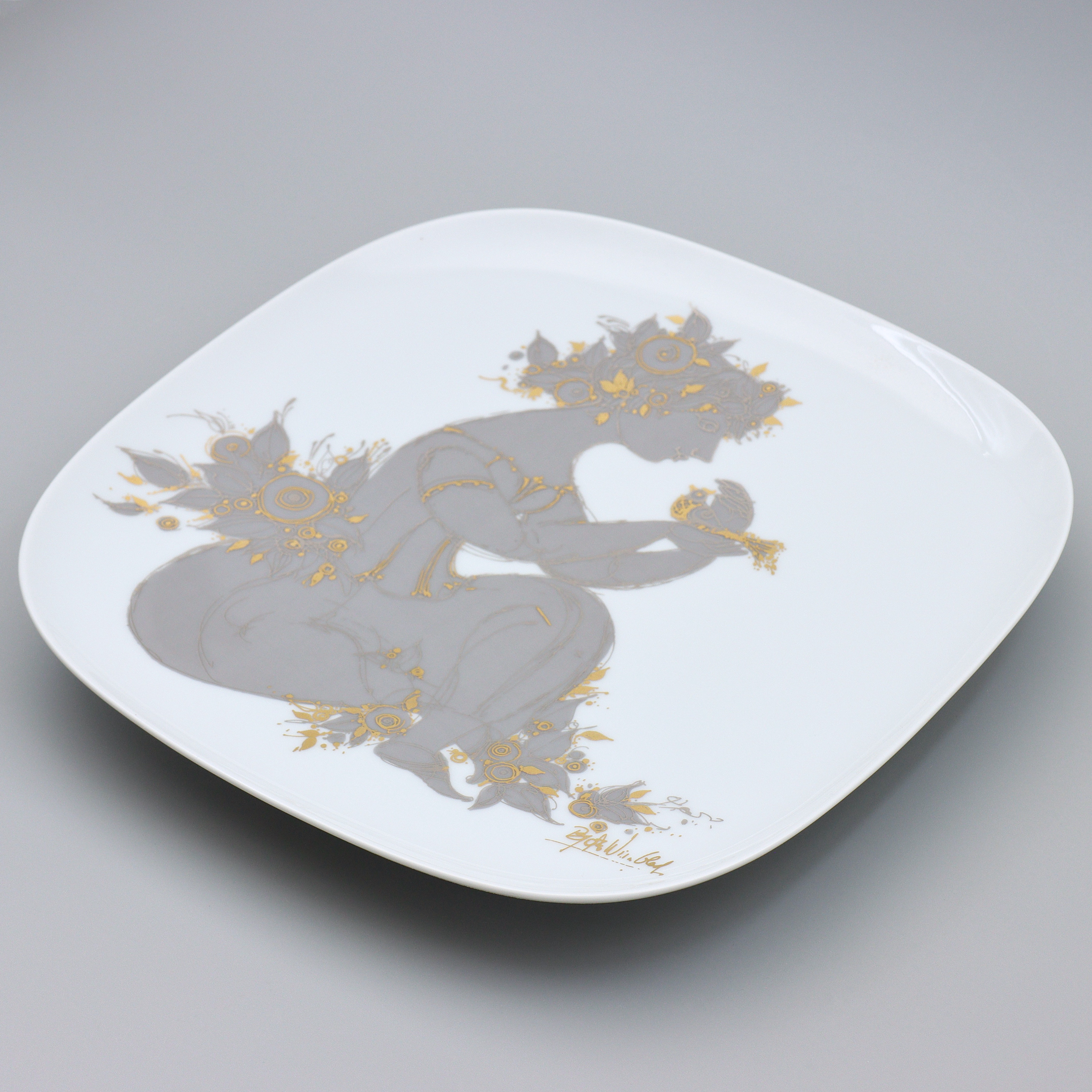 BJÖRN WIINBLAD. STORT FAT, ROSENTHAL (30x30cm) STUDIO-LINE, TYSKLAND.
