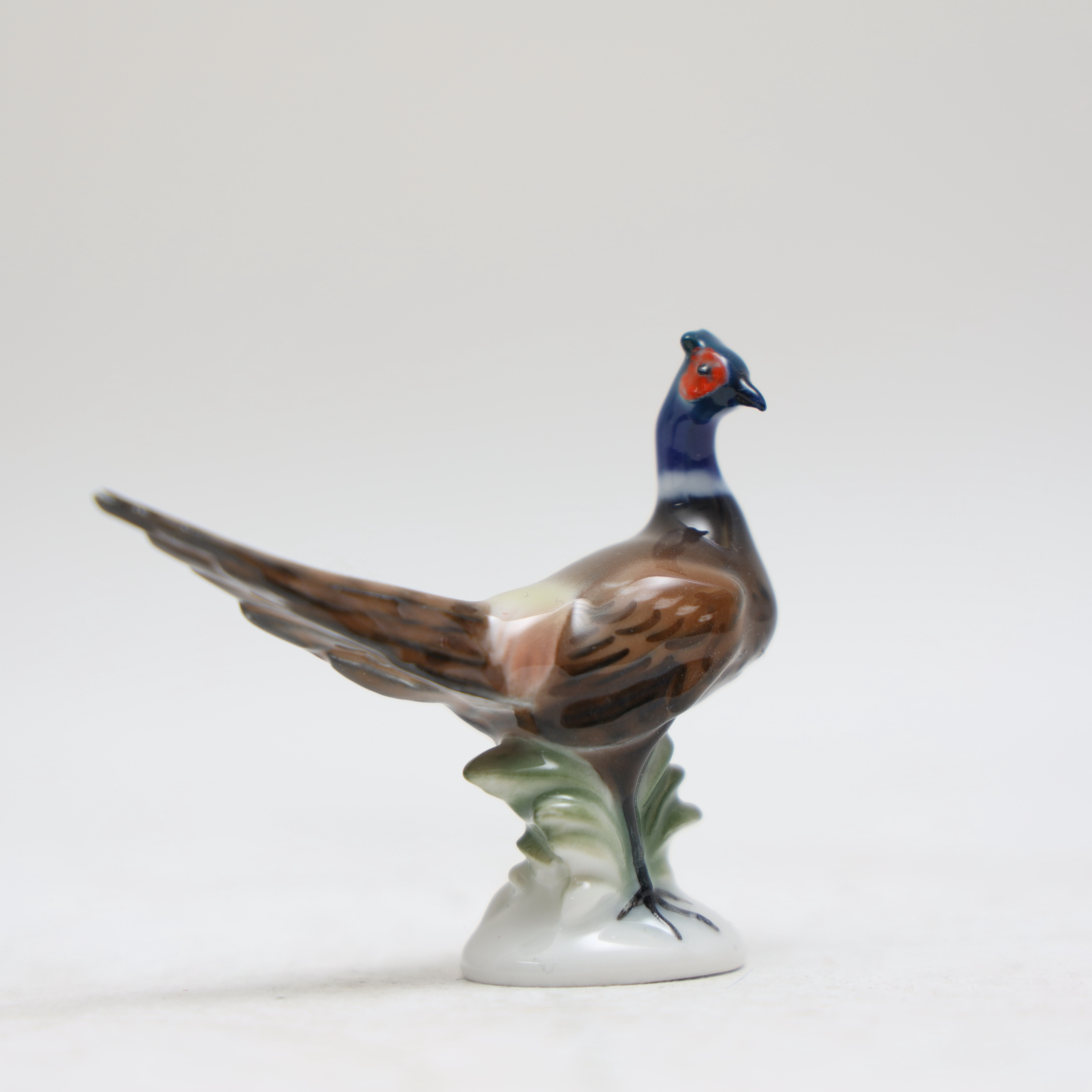 FIGURIN, Rosenthal, föreställande fasan.