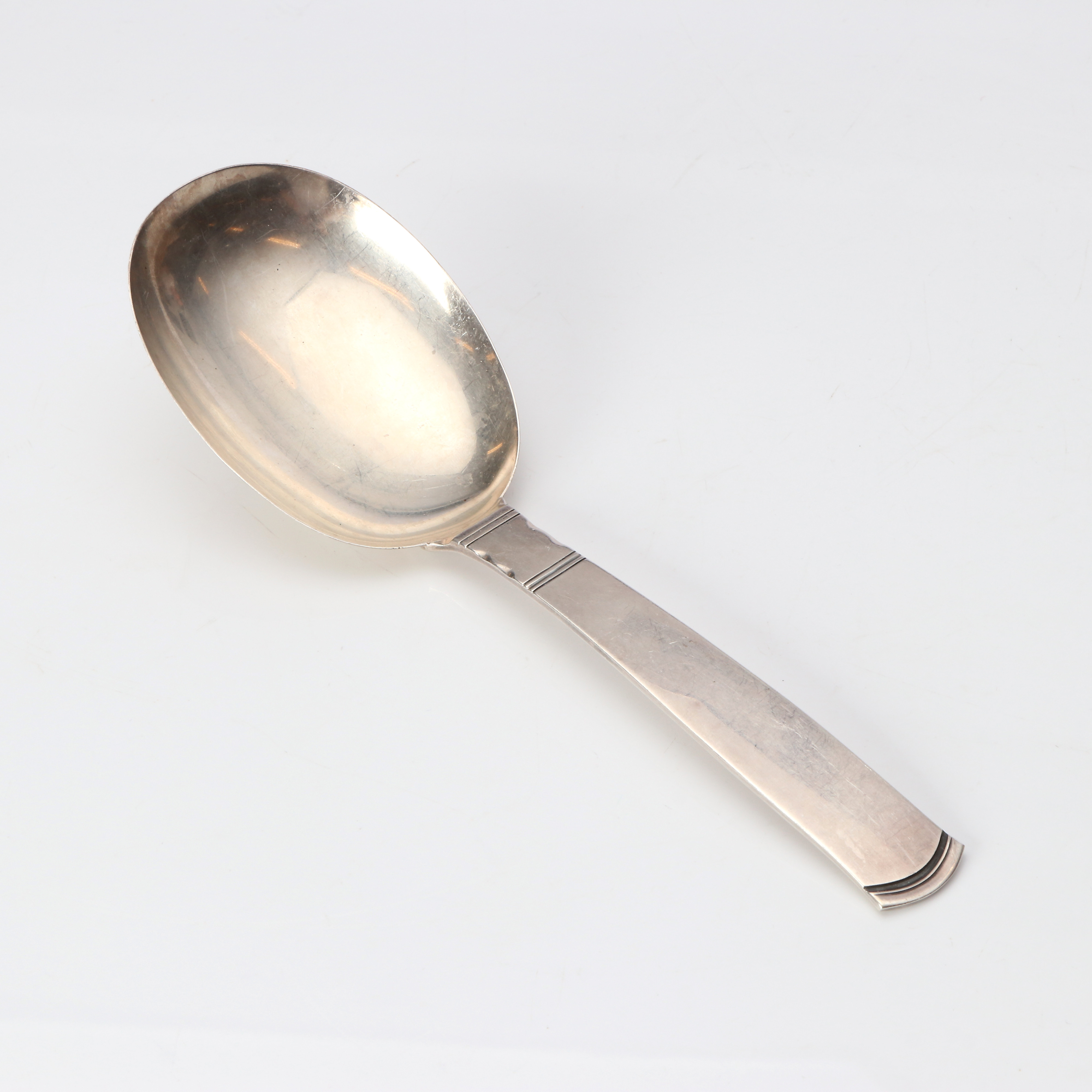 ROSENHOLM, MINNESSKED. Silver. Jacob Ängman 1876-1976. Vikt ca 100 gram.