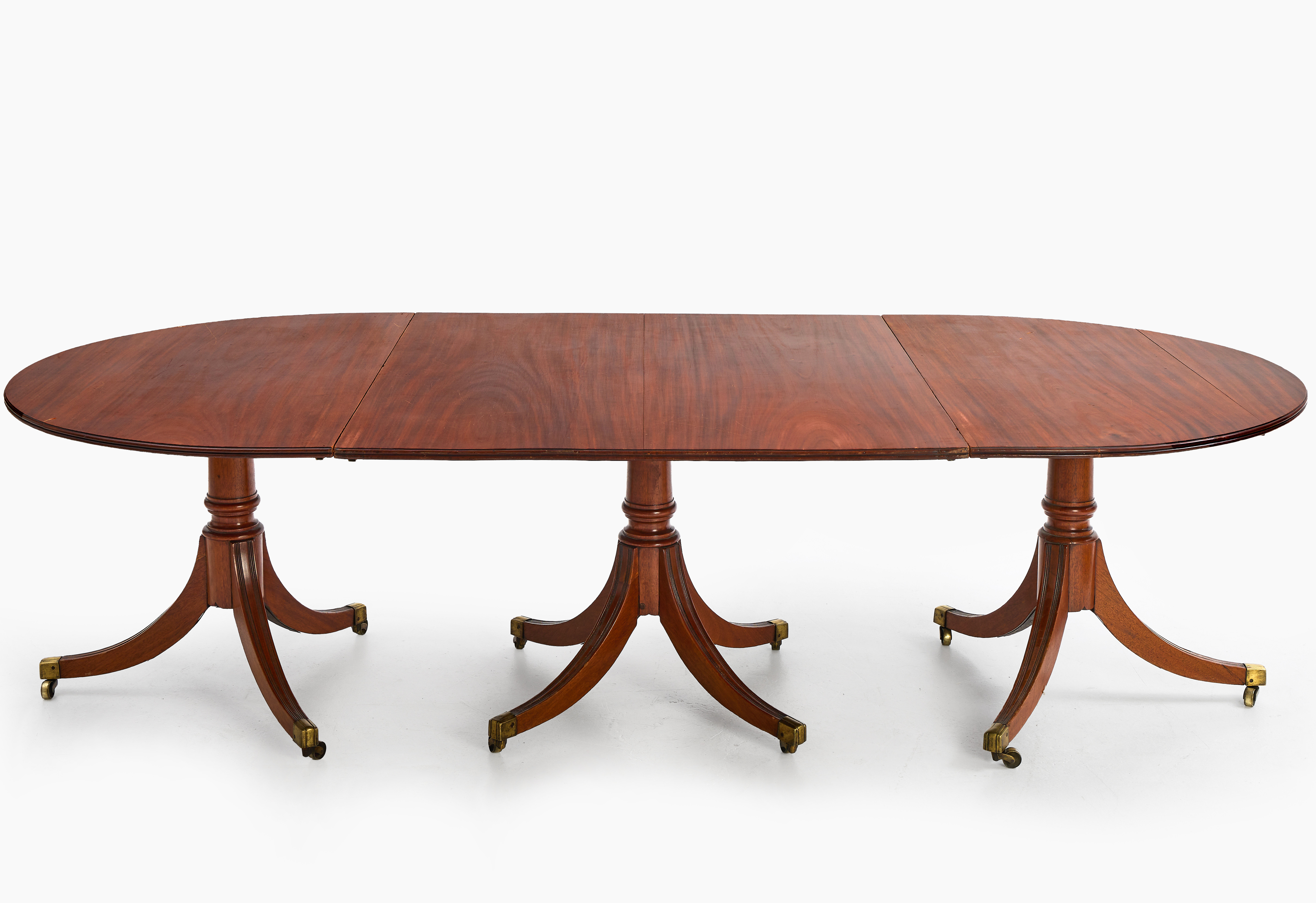 MATBORD. 5 delar. med iläggsskivor. mahogny. England. 1800-tal.