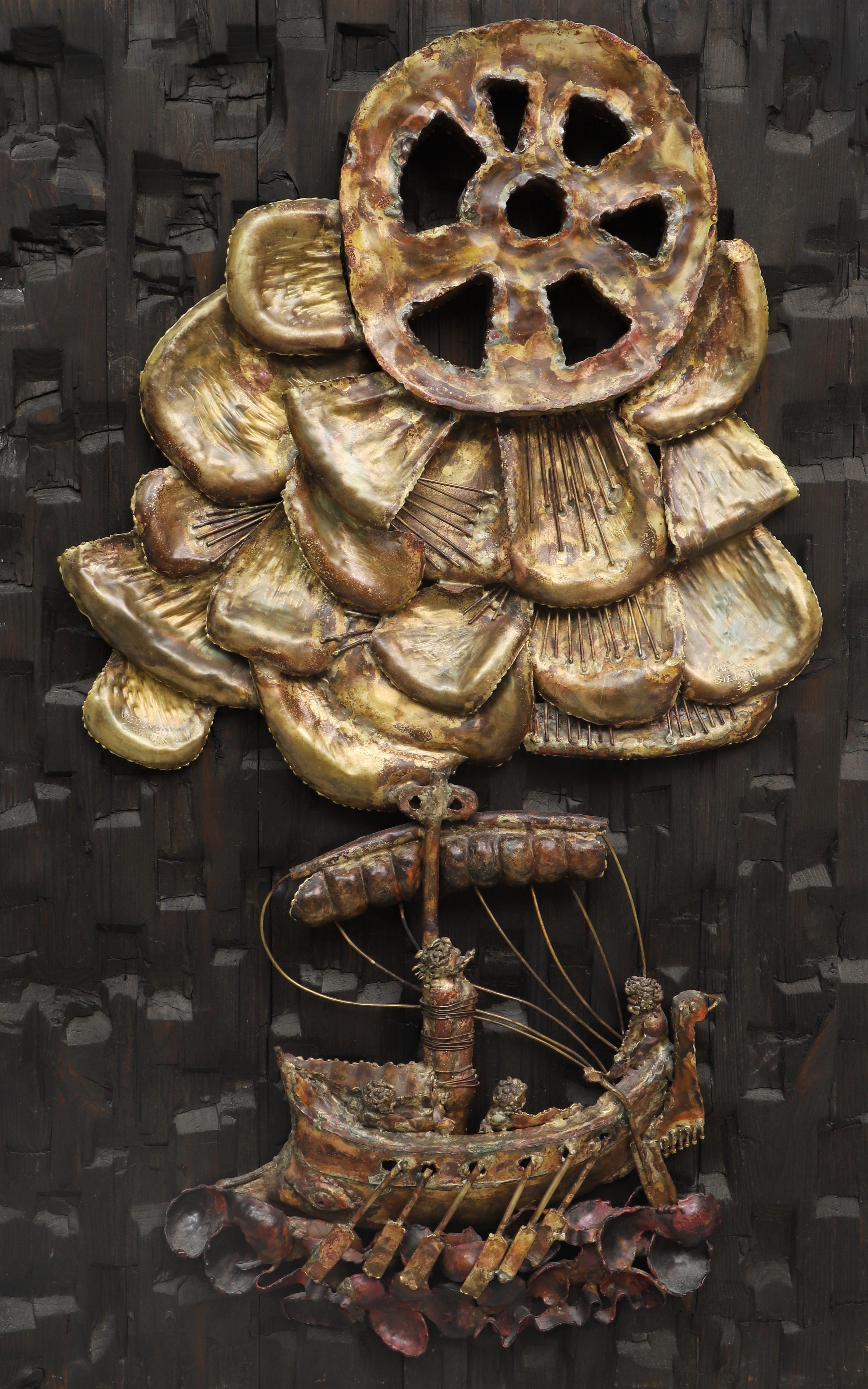 CLAES ERIK JOHAN KNUT GIERTTA. Skulptur/relief, trä och metall, signerad och daterad 1983.