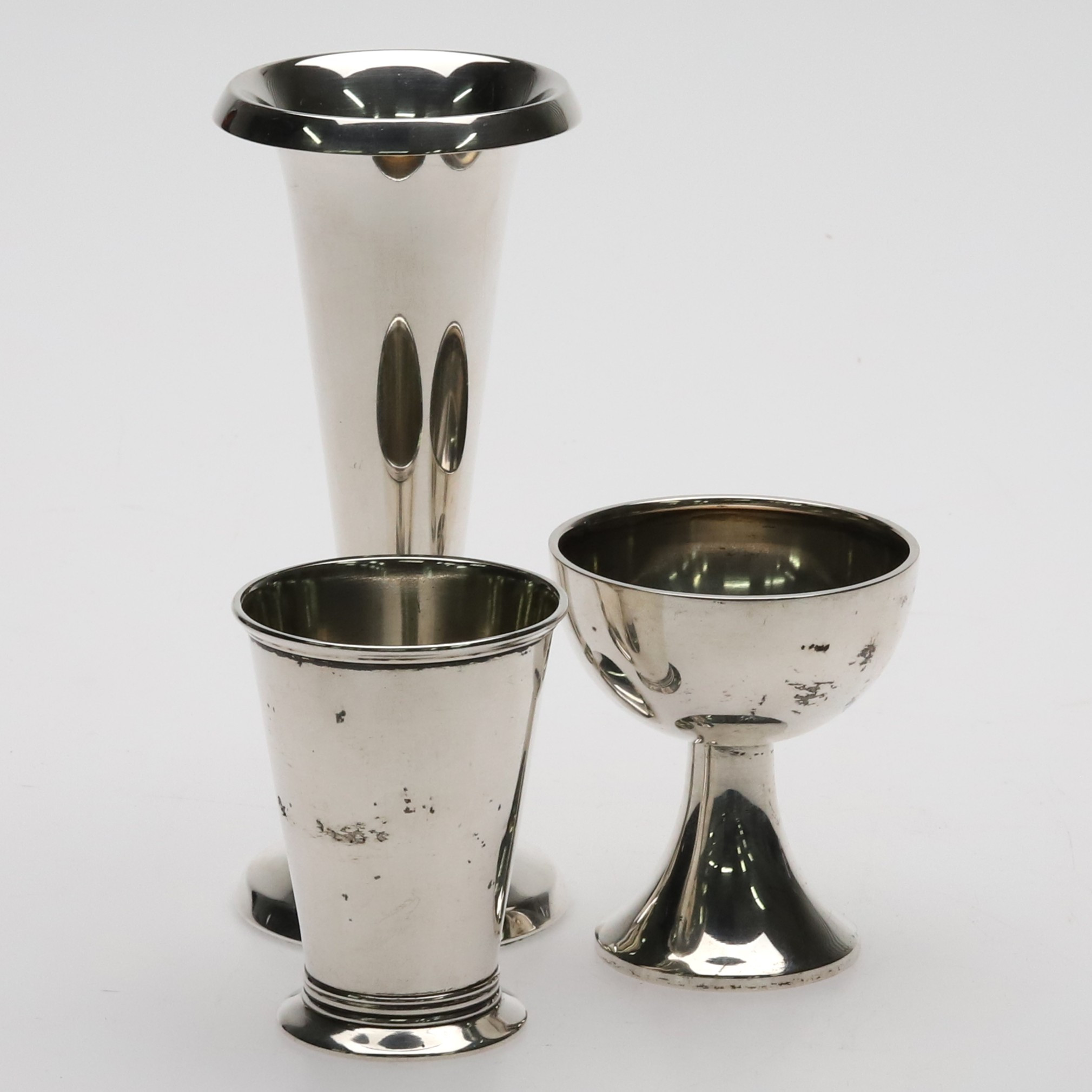 Pokaler & vas, silver, 282,3 gram.