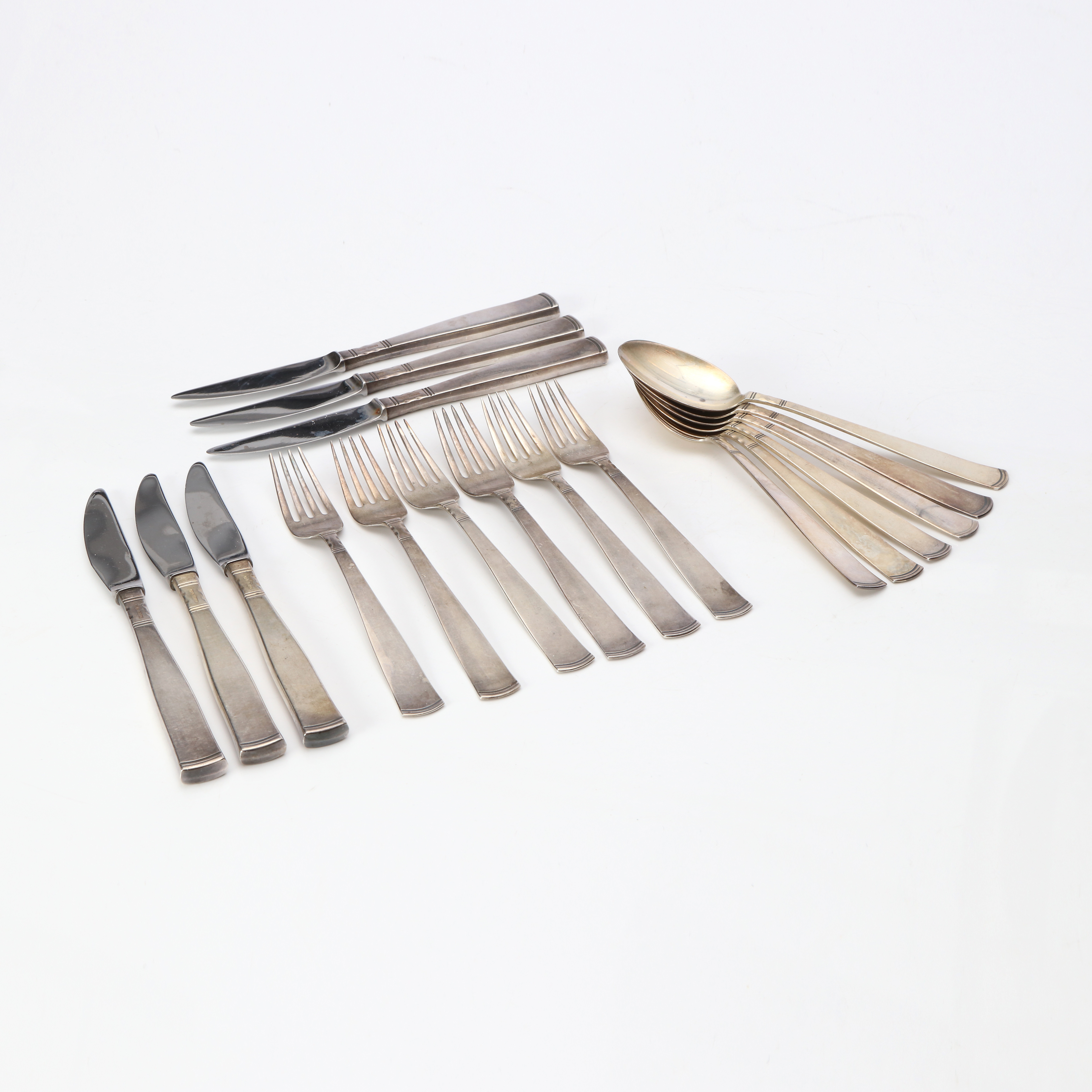 ROSENHOLM, BESTICK, 18 ST. Silver. Vikt exklusive knivar med fyllda skaft ca 440 gram.