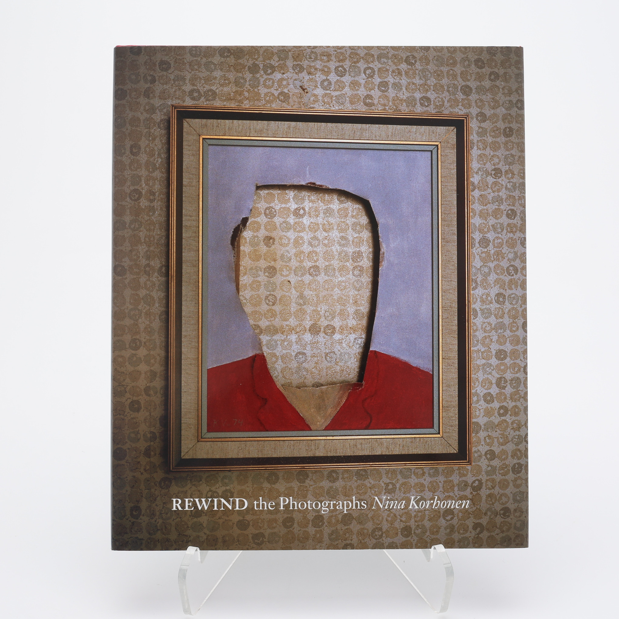 FOTO. DEN FINLÄNDSKE FOTOGRAFEN NINA KORHONENS "REWIND THE PHOTOGRAPHS" I BEGRÄNSAD FÖRSTA UPPLAGAN, 2009 - SIGNERAD.