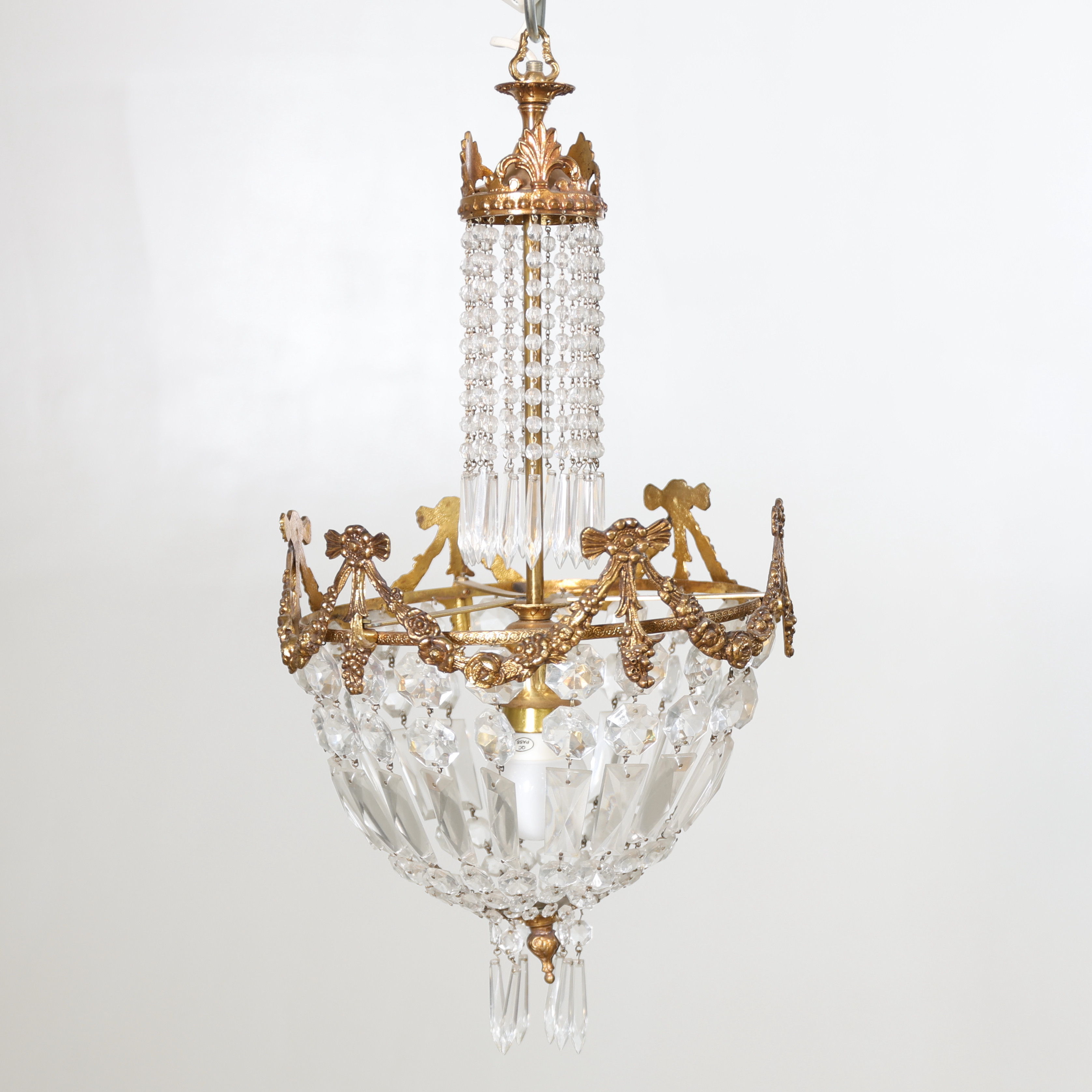 TAKLAMPA, empire-stil, 1900-talets första hälft.