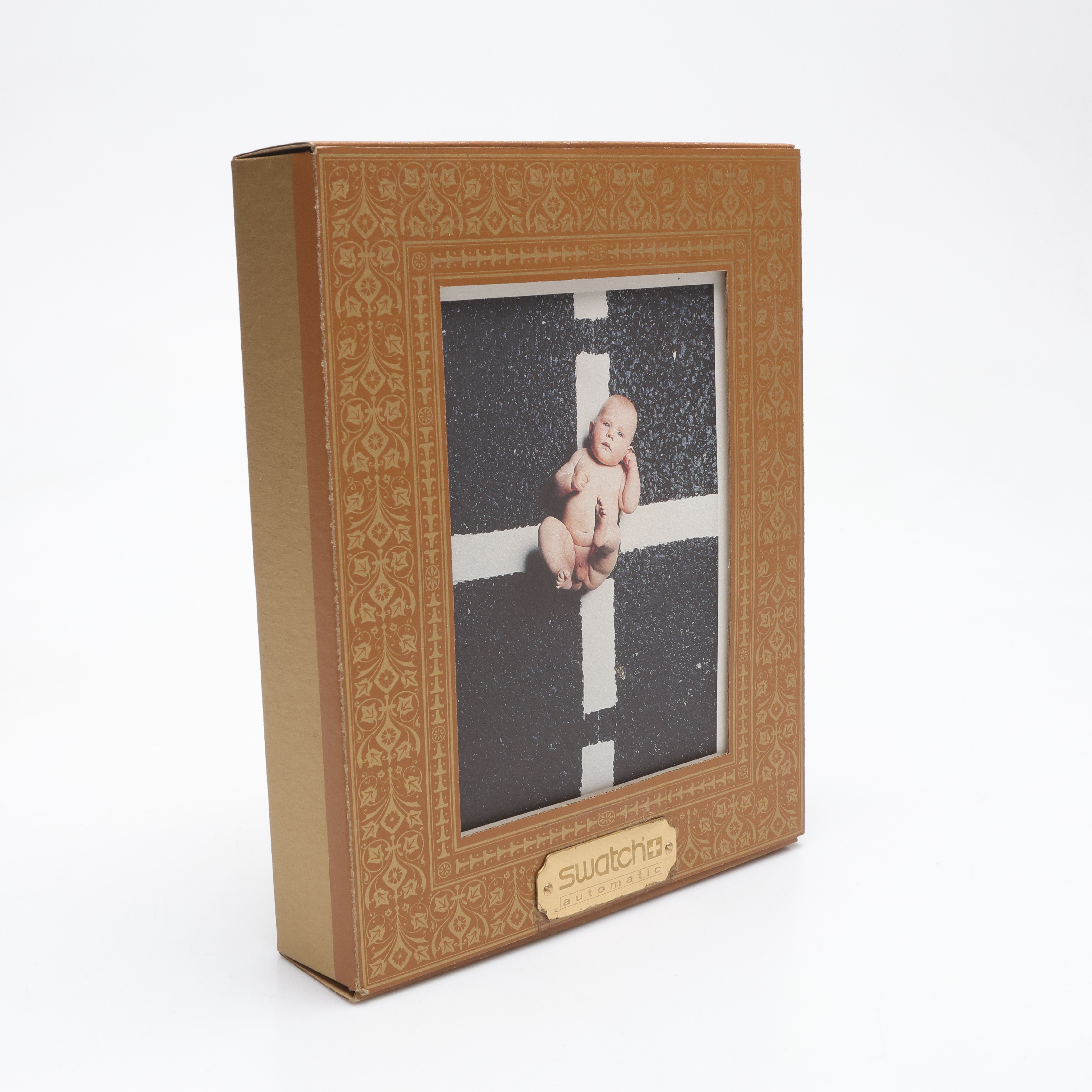 SWATCH-LITHO BOX: Swatch Automatic Gran Via herrur med signerade konstverk av Ernst Billgren, Helene Billgren, Charlotte Gyllenhammar, Fredrik Wretman, Dan Wolgers.