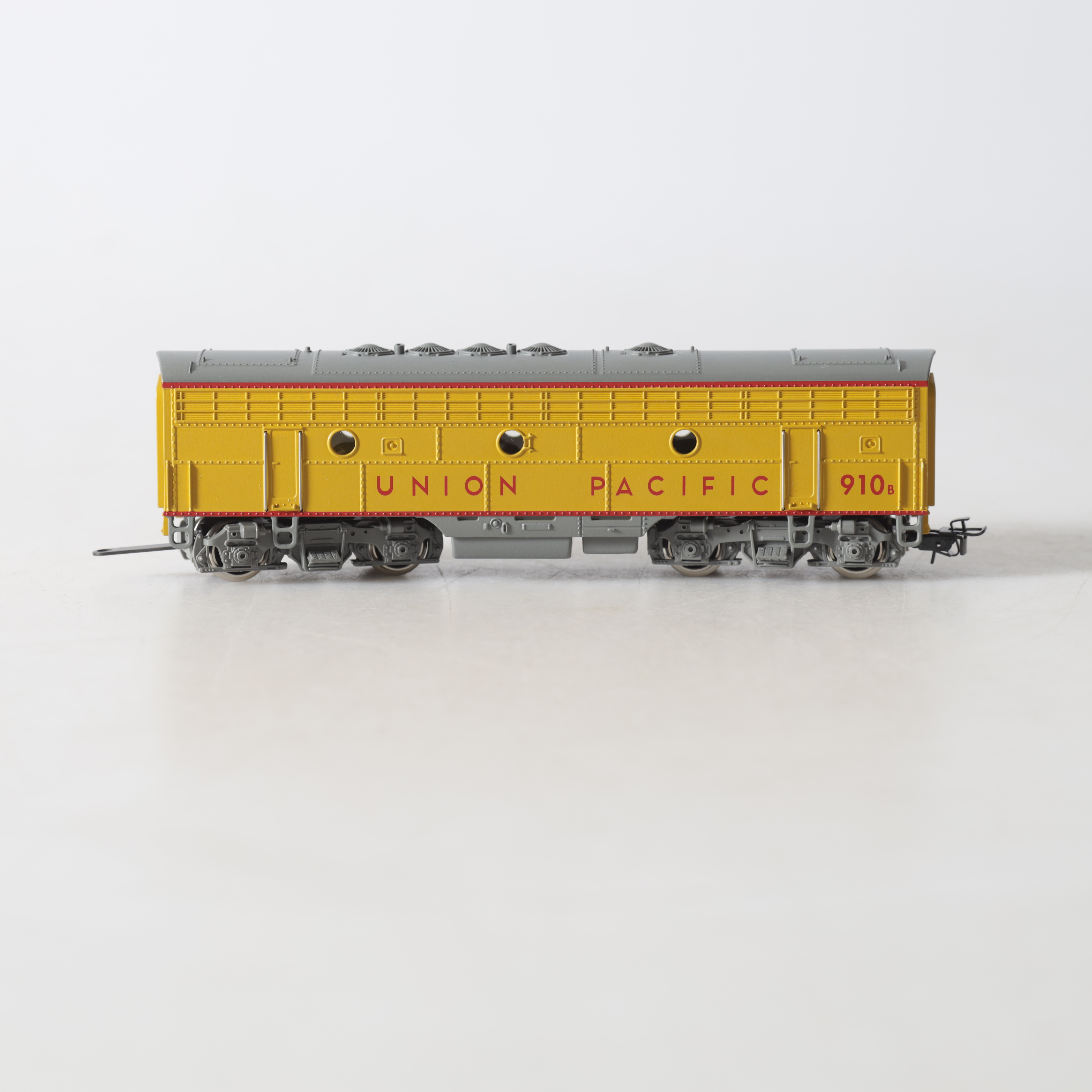 TÅGVAGN, 40631, H0, "Union pacific", EMD F7 B-Unit, Märklin.