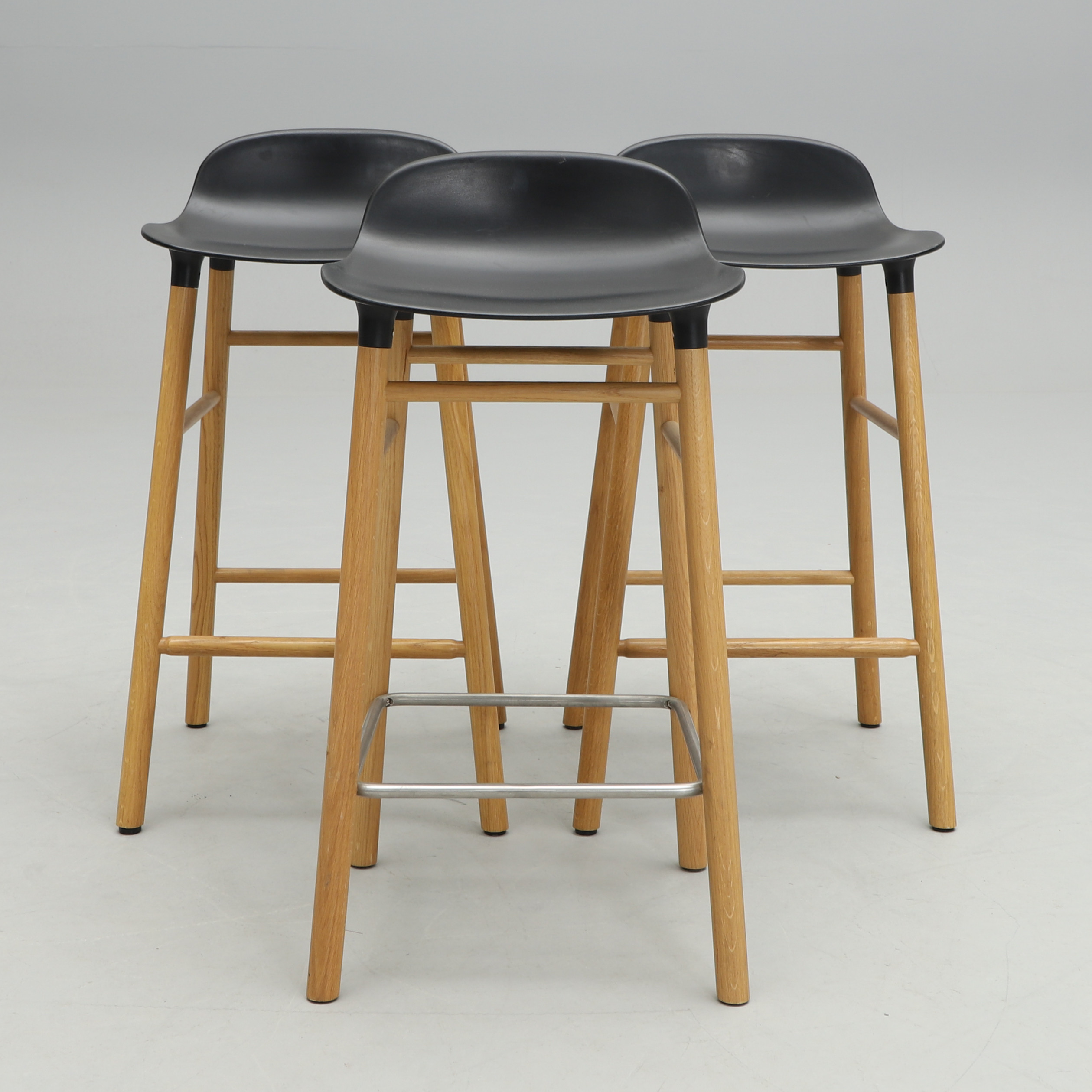SIMON LEGALD. BARSTOLAR, 2+1, "Form", Normann Copenhagen.