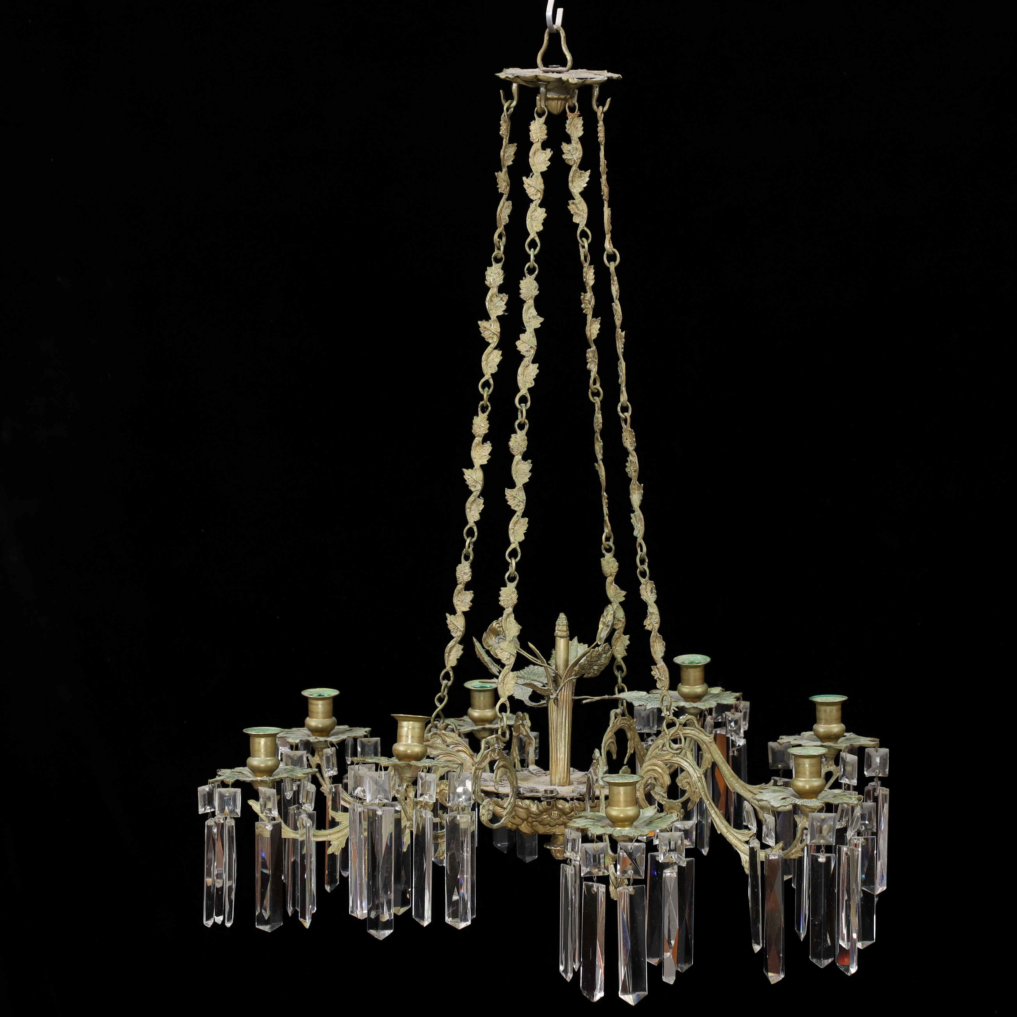 LJUSKRONA med prismor, 1800/1900-tal.