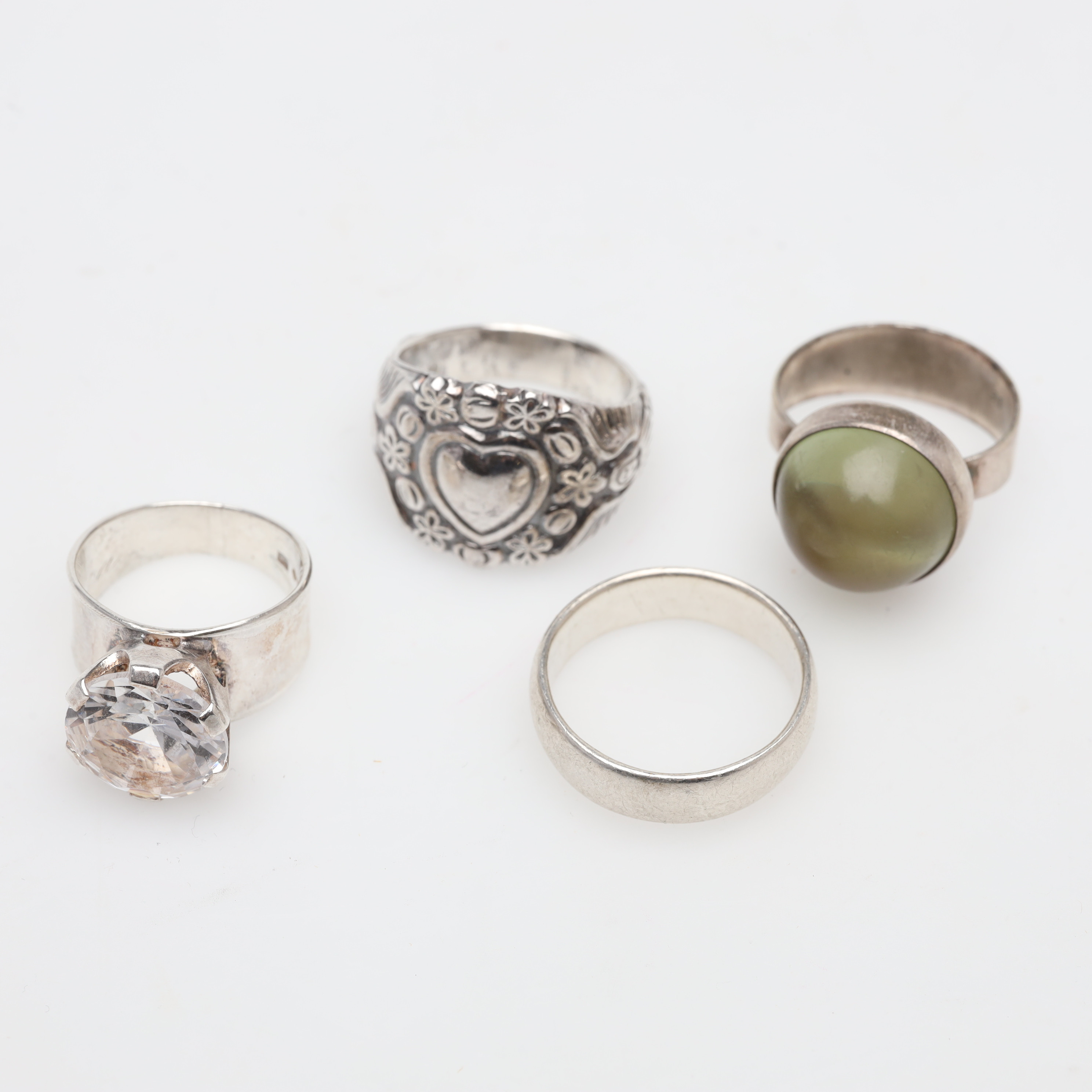 RINGAR 4 stycken, silver, bruttovikt ca 24,6 gram.