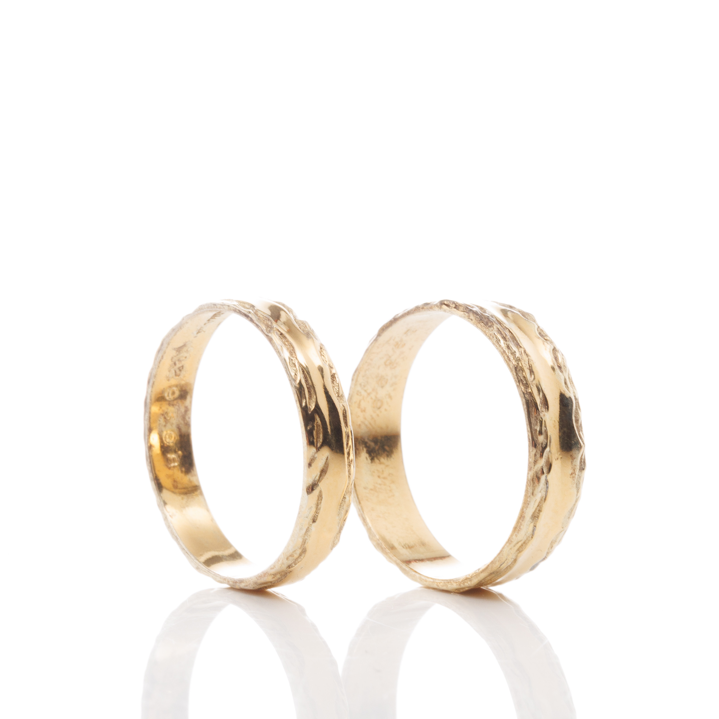 RINGAR, 2 st, Förgyllt sterlingsilver, "Vildmark".