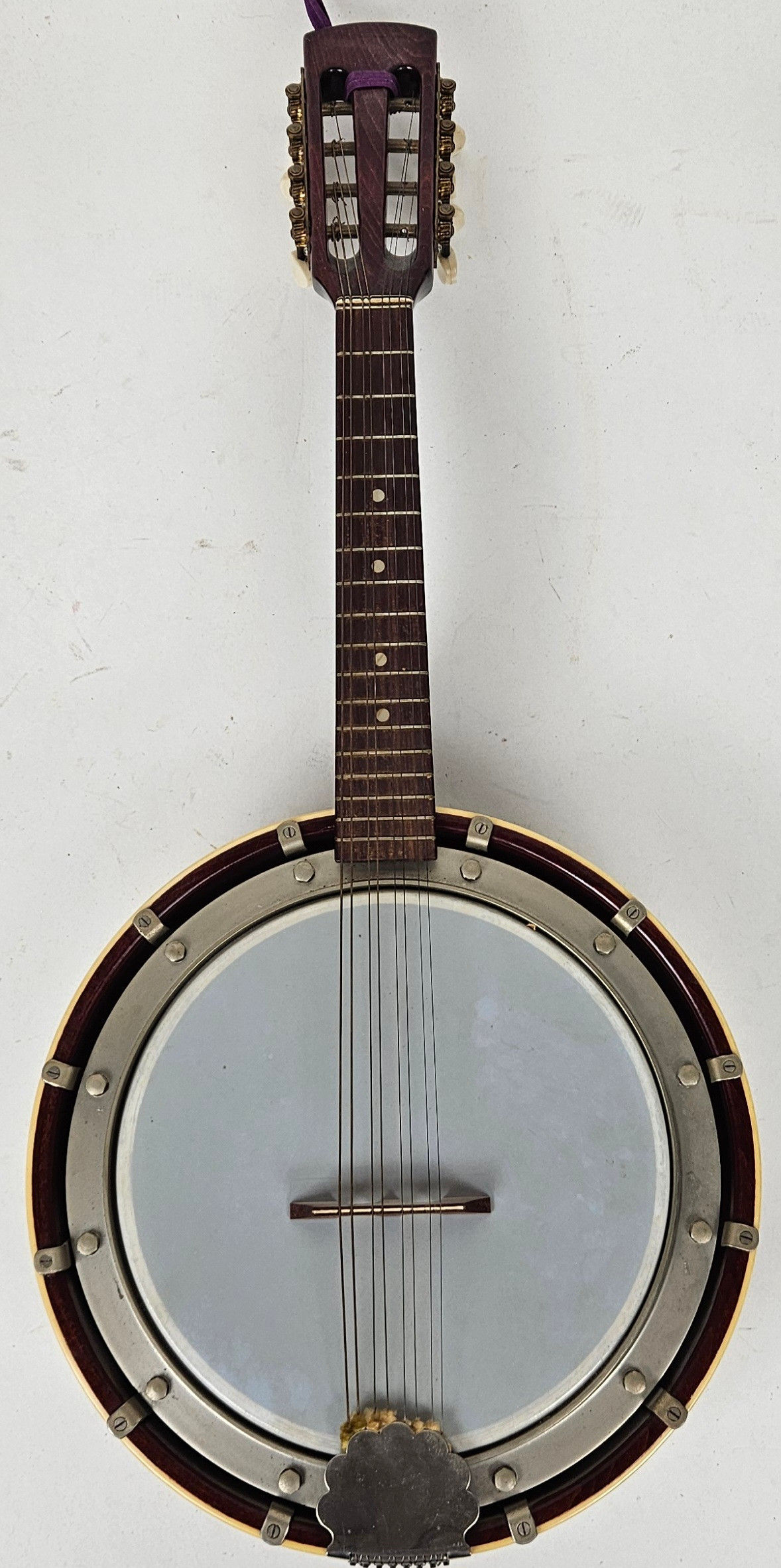 BANJO.