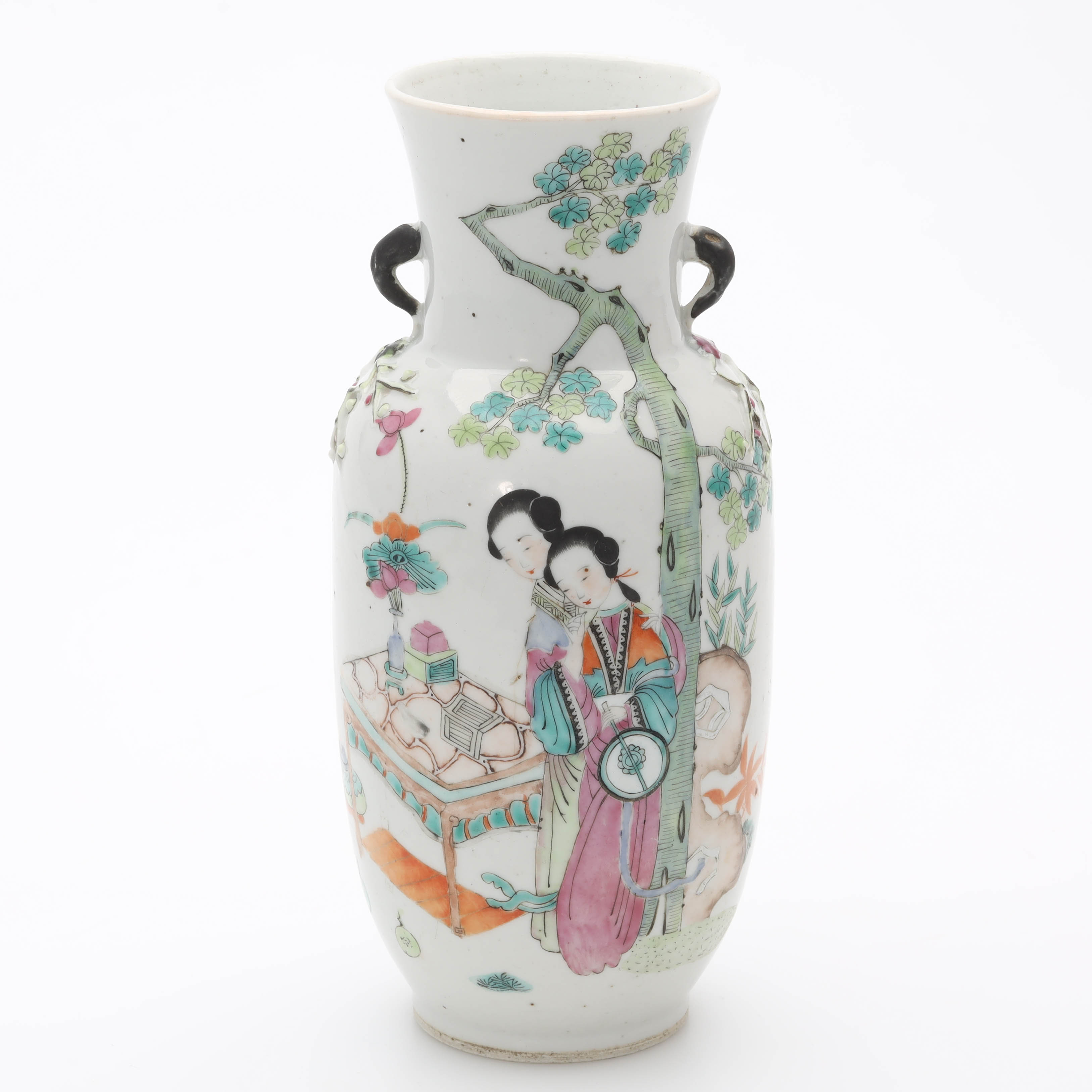 VAS, porslin, emaljdekor, troligen av systrarna Da Qiao och Xiao Qiao, kalligrafi, Kina, 1800/1900-tal.