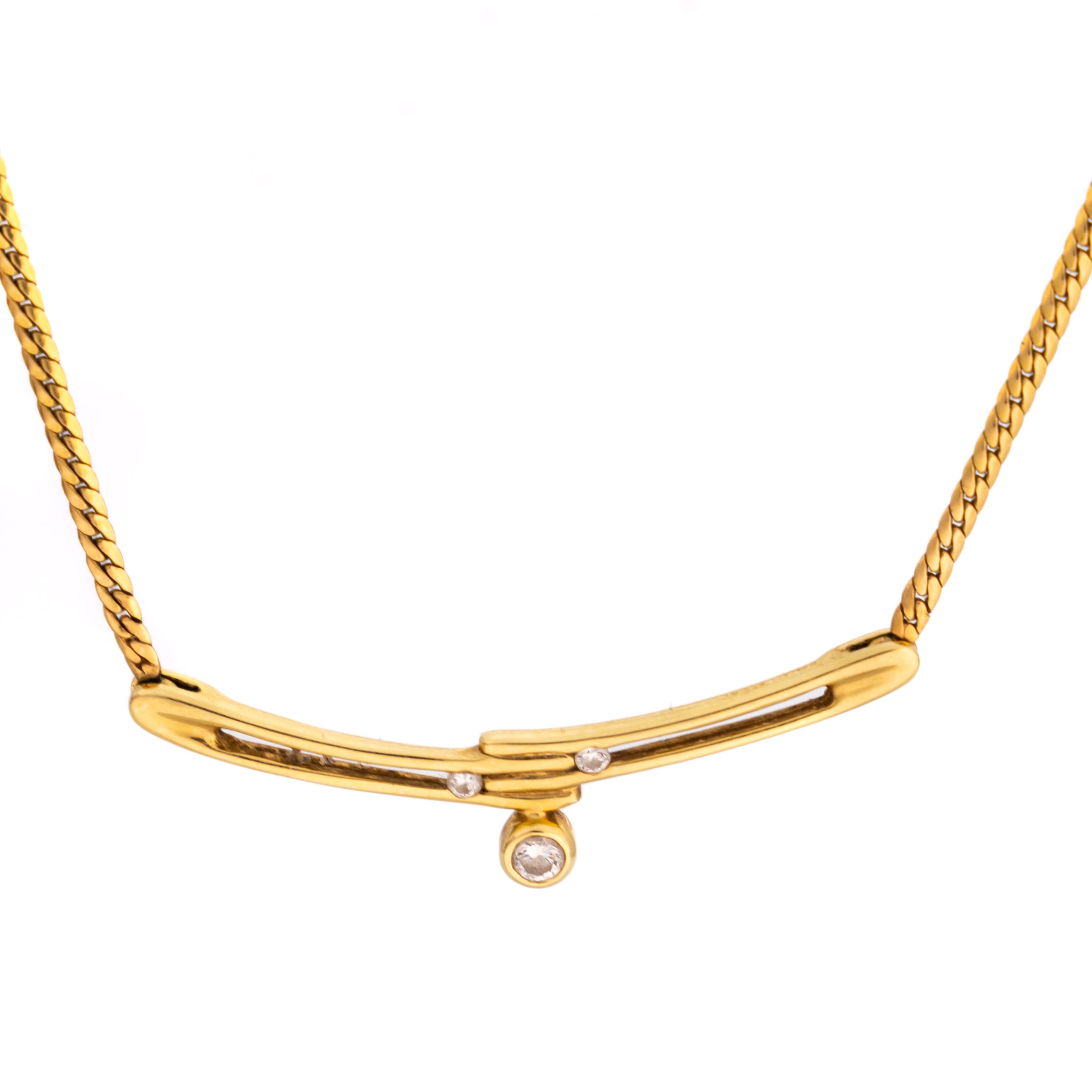 HALSBAND, 14K Guld, Besatt med tre mindre diamanter.