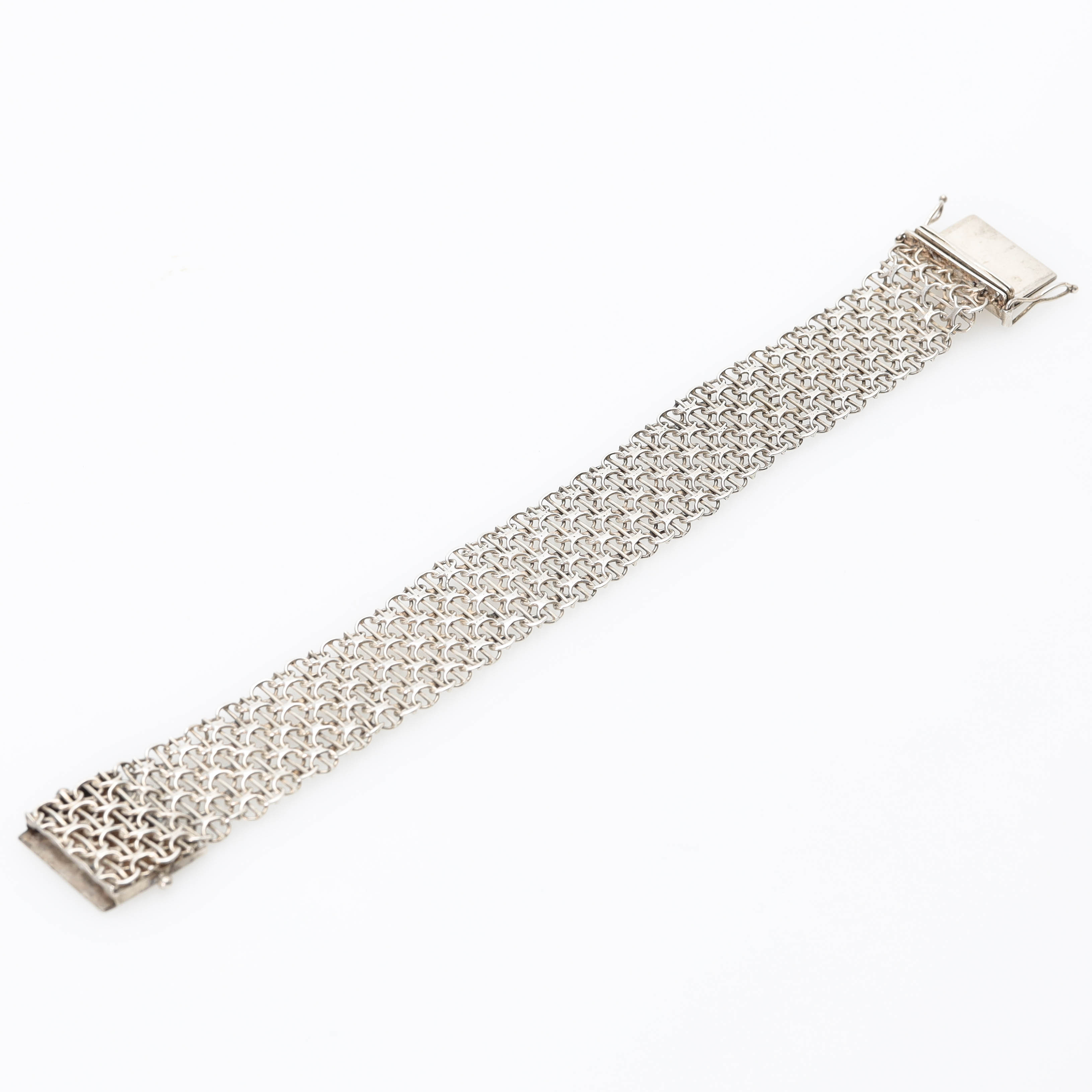 ARMBAND, sterlingsilver, längd 18 cm, x-länk med stav.