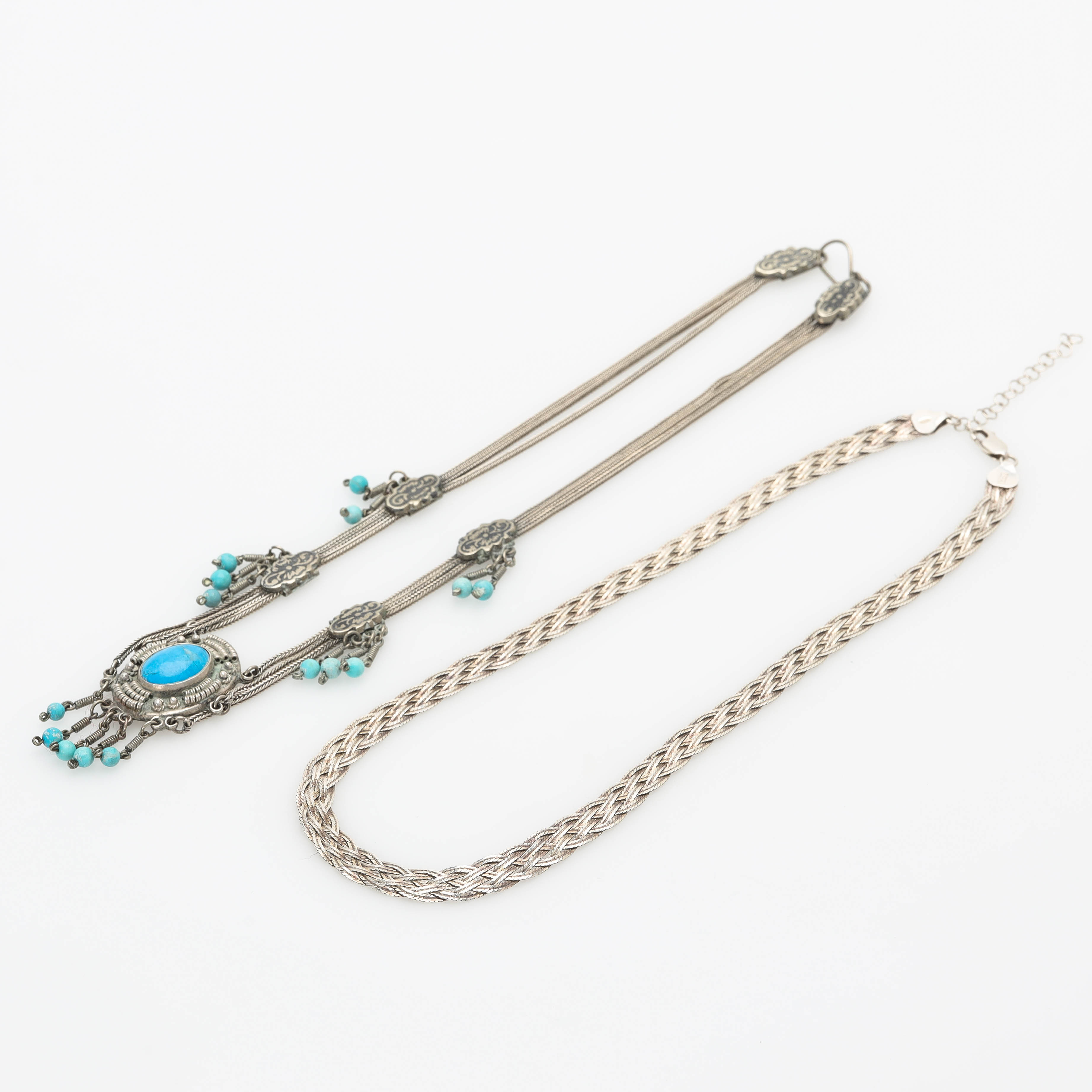 COLLIER, 2 st, silver, dekor av niello, 1900-tal.